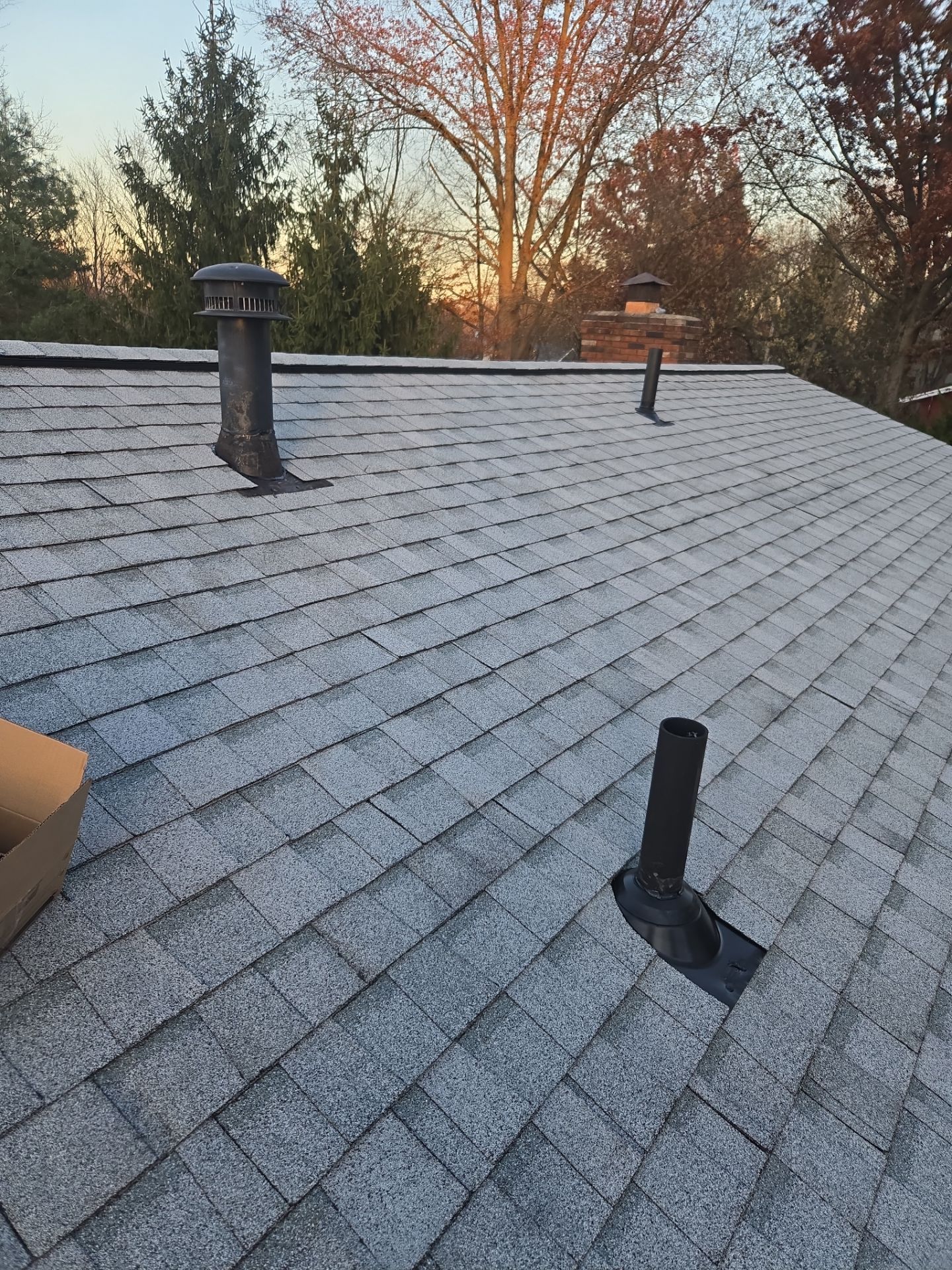 Atlas Pinnacle, Color, Oyster Shell, Drip Edge, Color, White by Eagle Eye Roofing