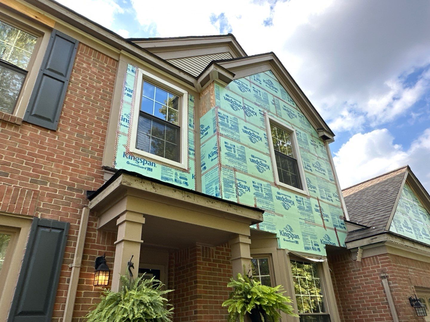 Siding Replacement using Alside Charter Oak D4.5" by 180 Contractors