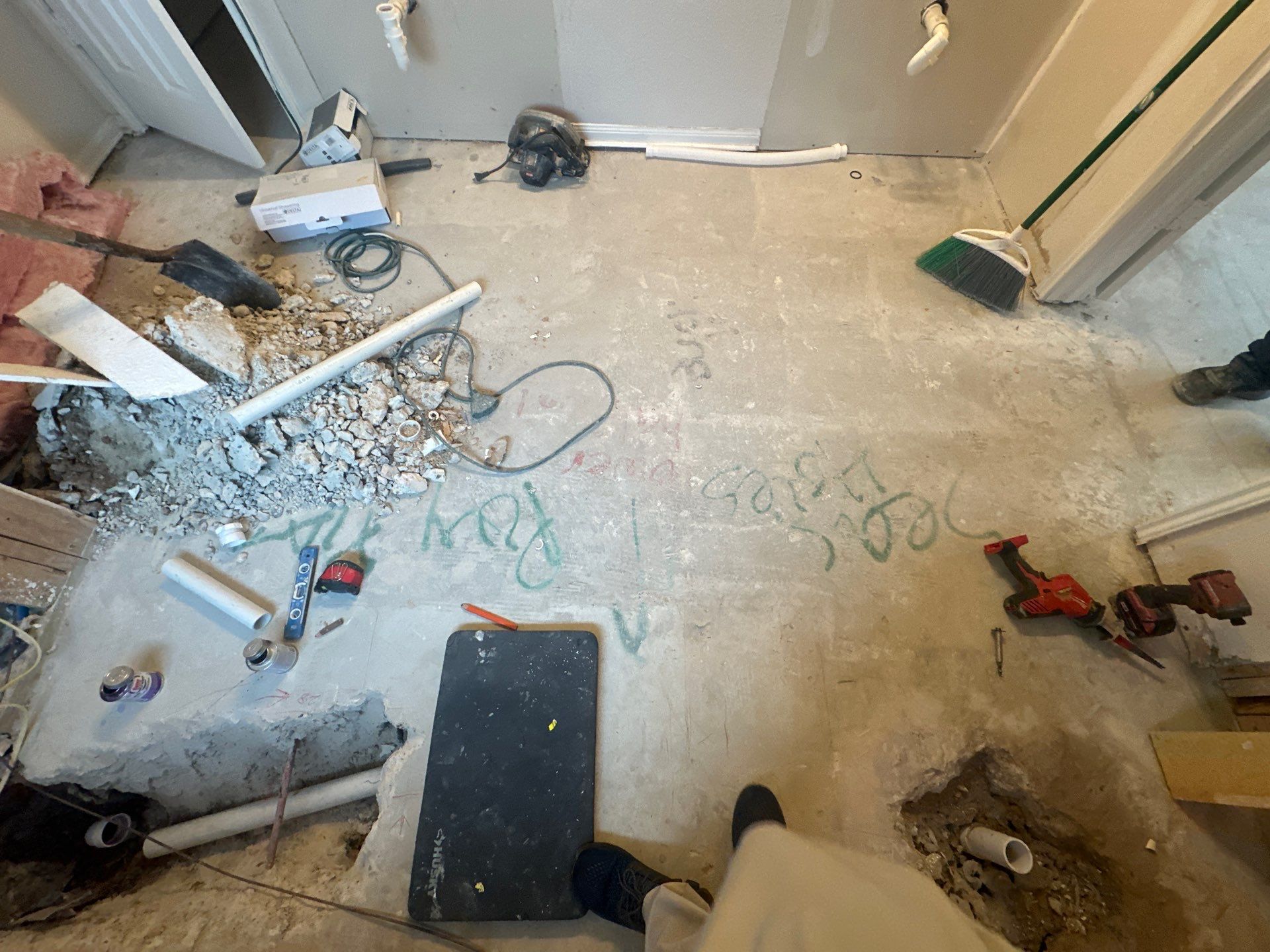 Bathroom and Ktichen Remodel in The Woodlands by SophAlx LLC