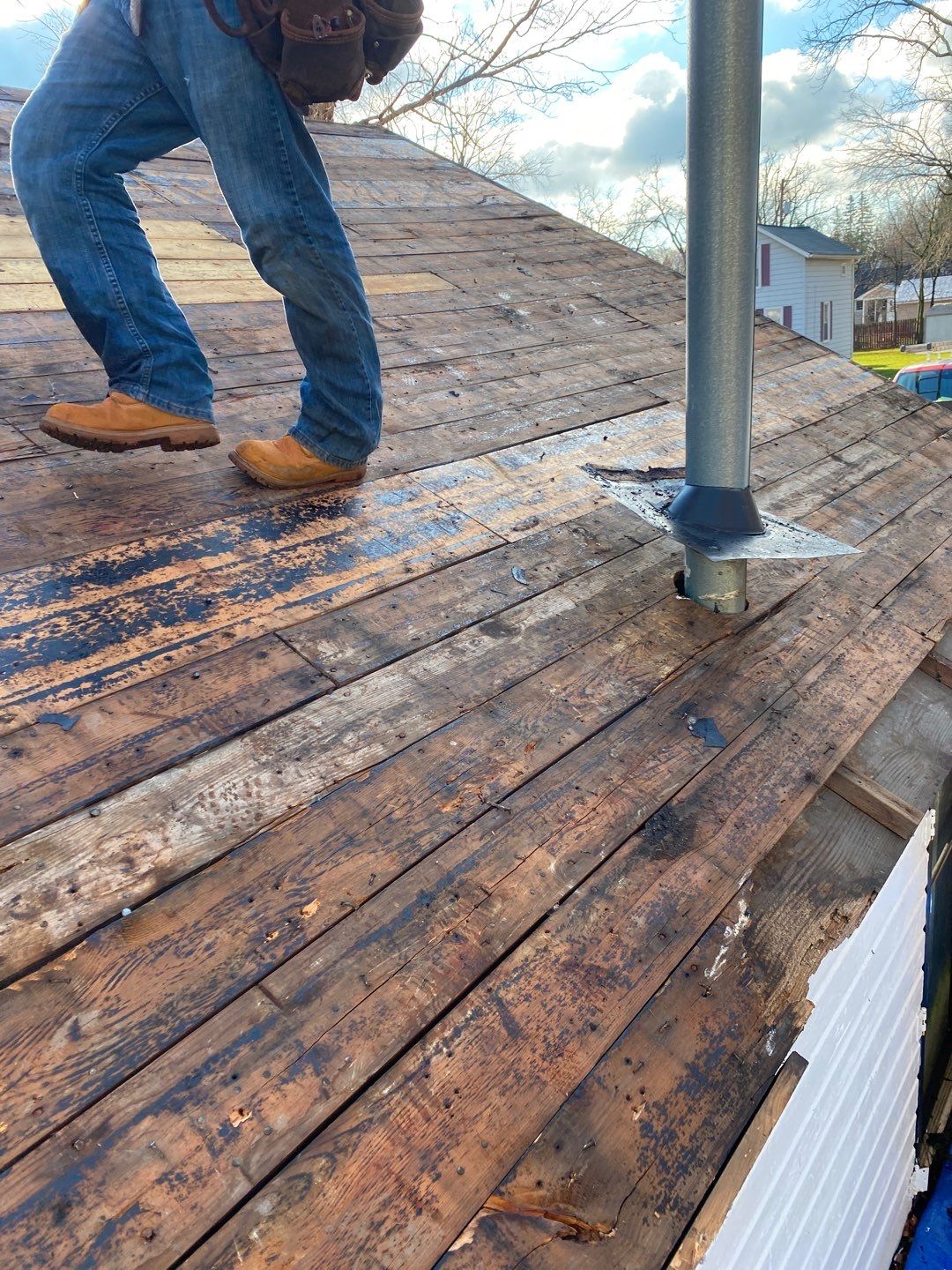 Roof Replacement using CertainTeed Landmark by 180 Contractors