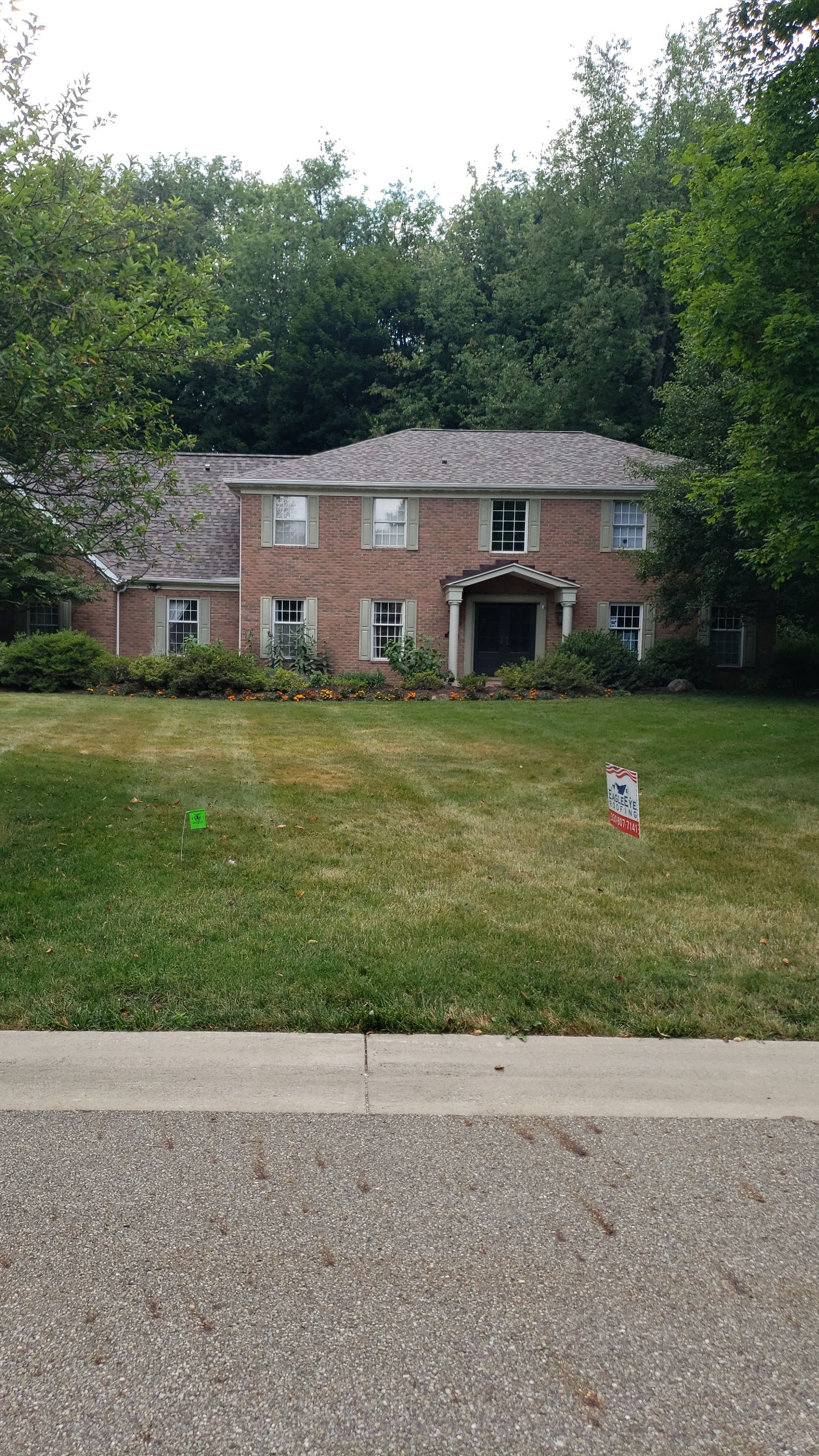 Brand: Atlas Pinnacle Color:  Majestic Shak Drip Edge: White by Eagle Eye Roofing