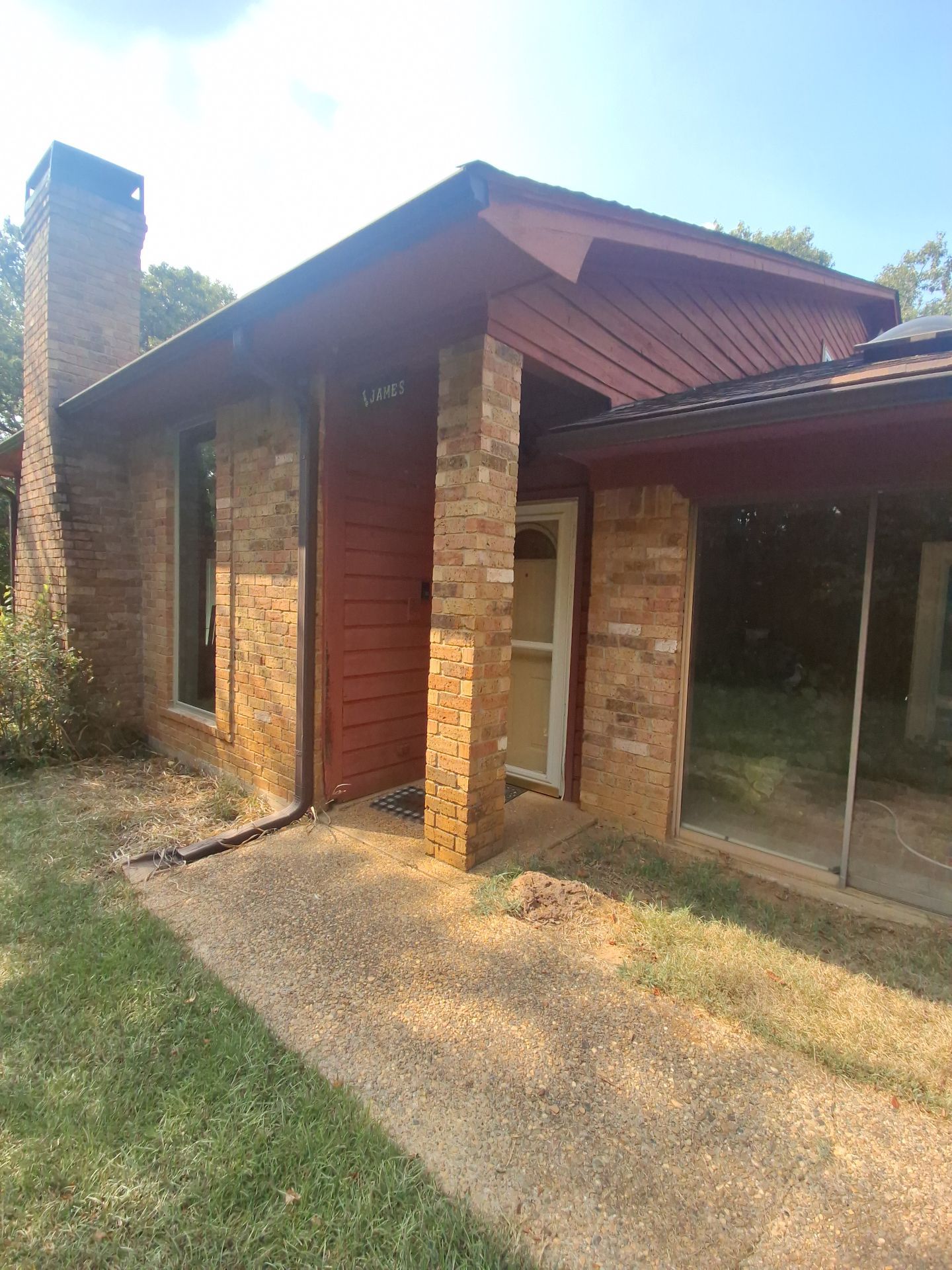 Longview, TX Exterior Wood Restoration & Paint Transformation by Quality Coats Painting