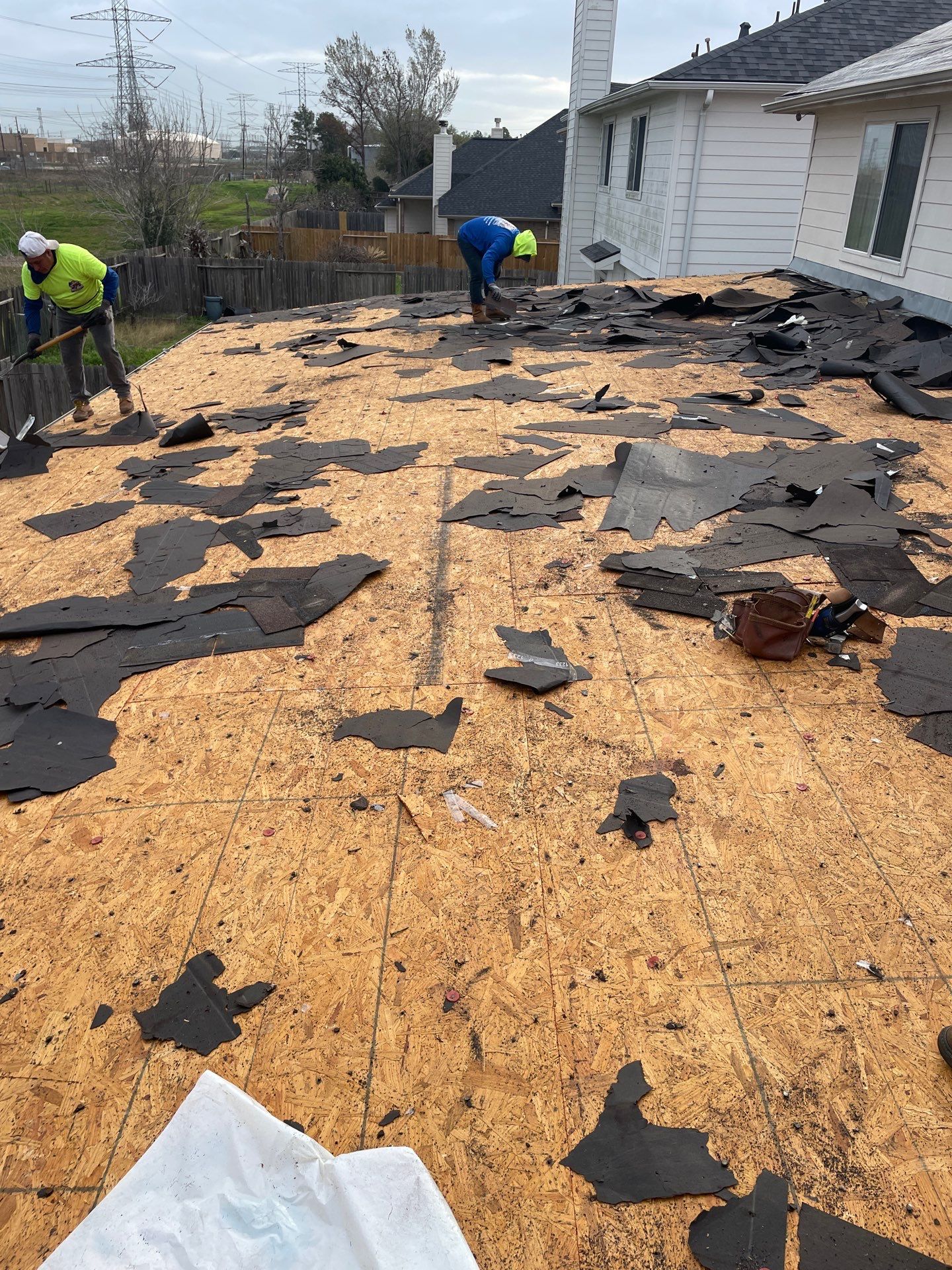 Residential Roofing Installation using Owen's Corning Duration (Lifetime) Shingles by Roof Repair Company