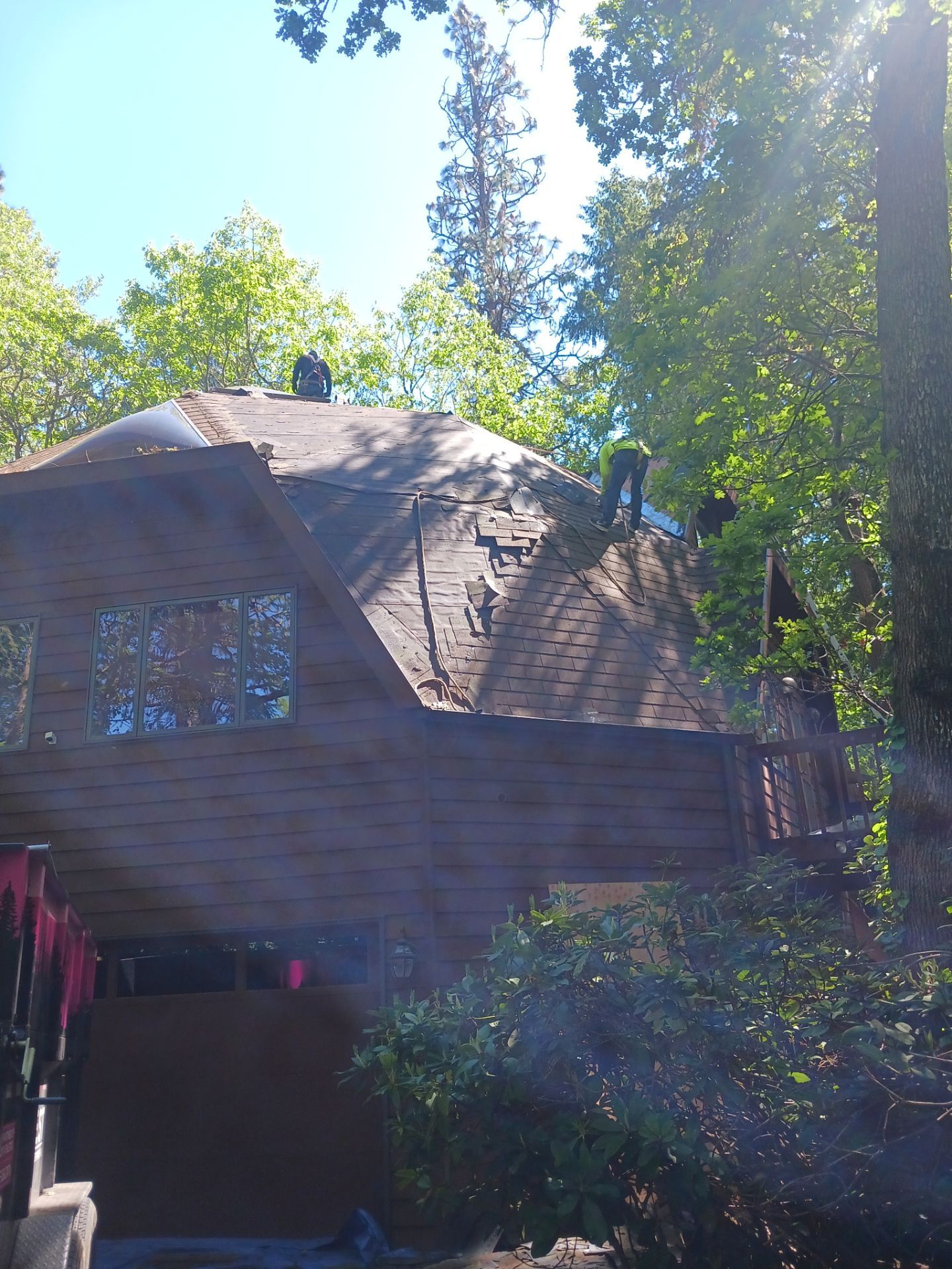 Residential Shingle Dome Roof Installation – Eugene, OR by BEST Roofing & Waterproofing