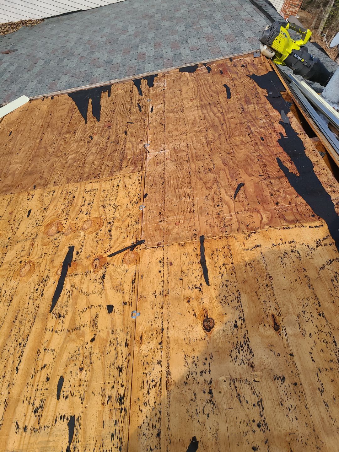 Springfield CertainTeed Landmark in Resawn Shake by RM Banning, Inc.