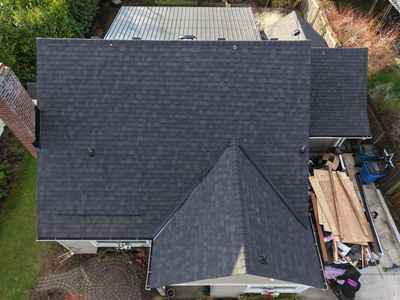 Onyx Black | Roof Replacement in Vancouver WA, 98660