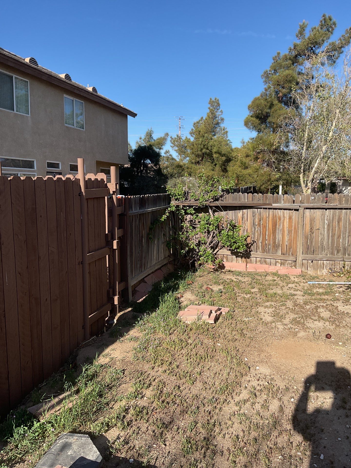 Fence Installation using Vinyl by Fence Guys Inc. 