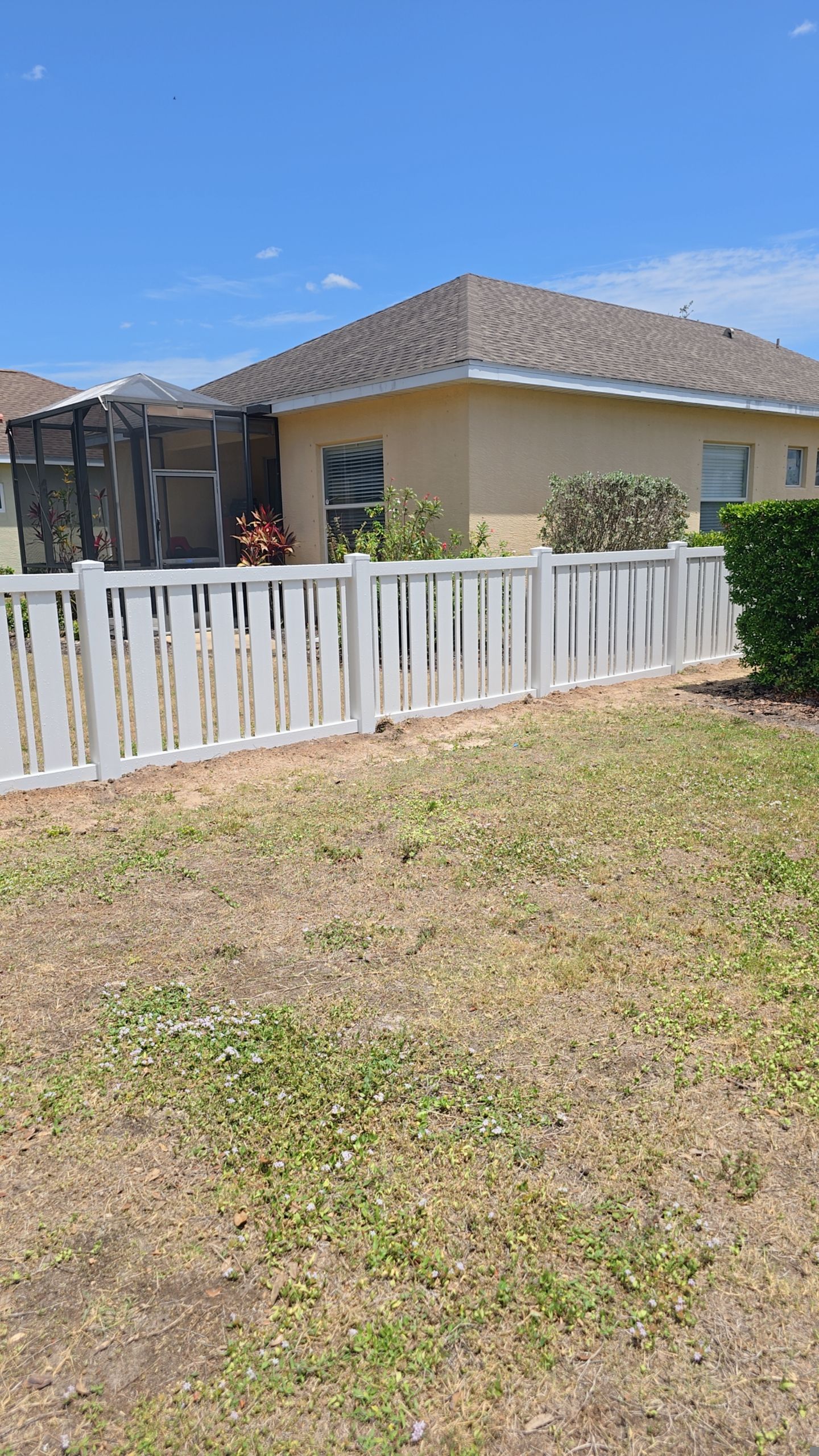 Vinyl Install in Bradenton by True Fence LLC