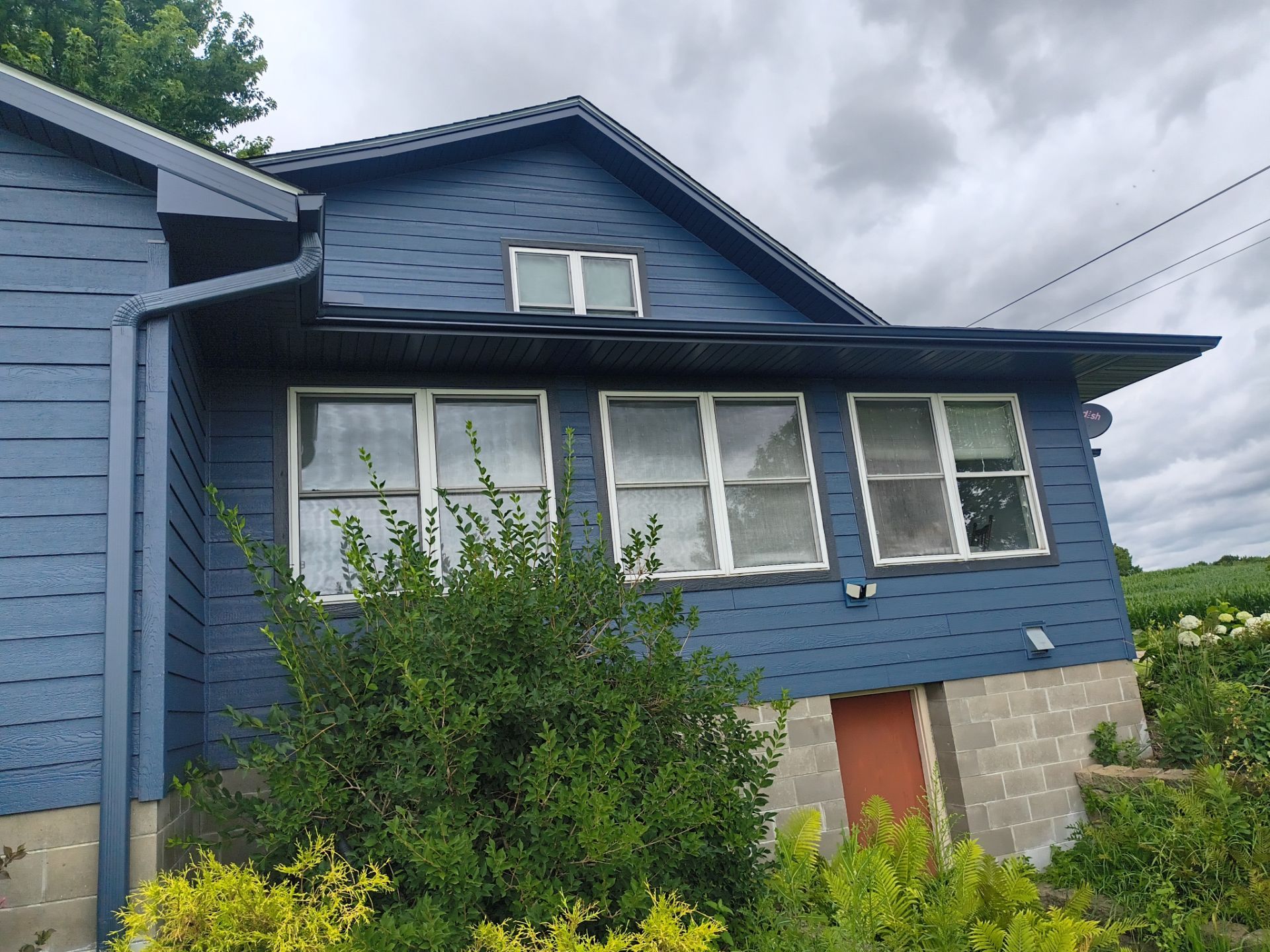 5-Inch Blue Seamless Gutter Installation – Buffalo, MN by Next Level Seamless Gutters / Exteriors Inc.
