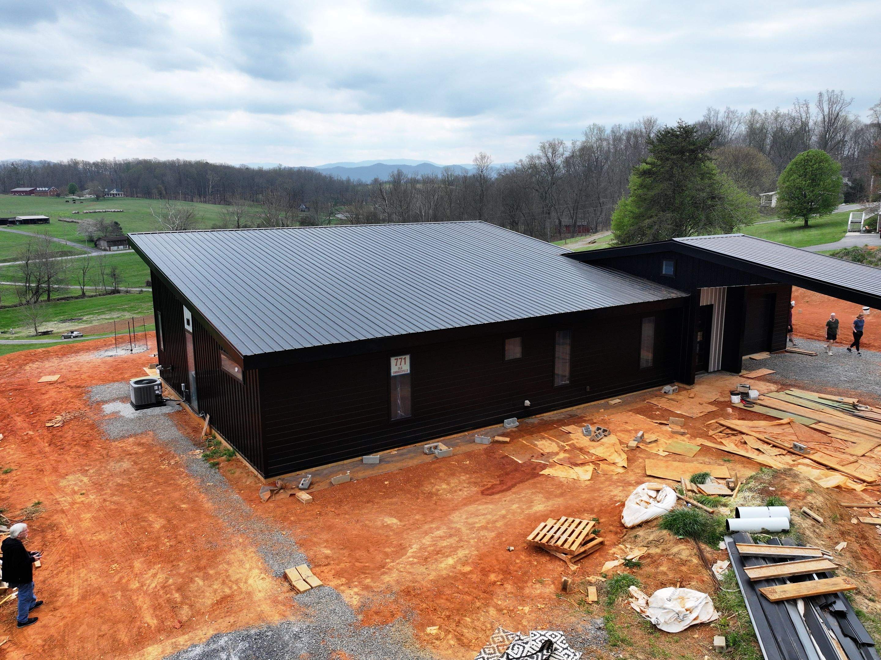 Titus Sr. Residence by Omnia Roofing