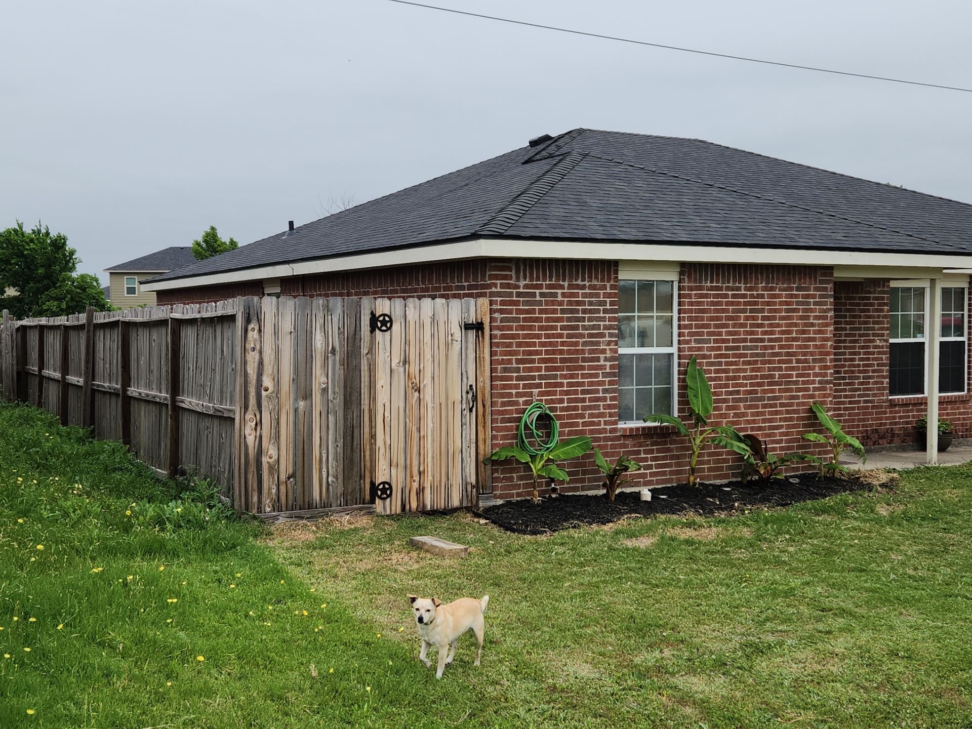 Onyx Black - Owens Corning TruDefinition Duration by RoofsOnly.com