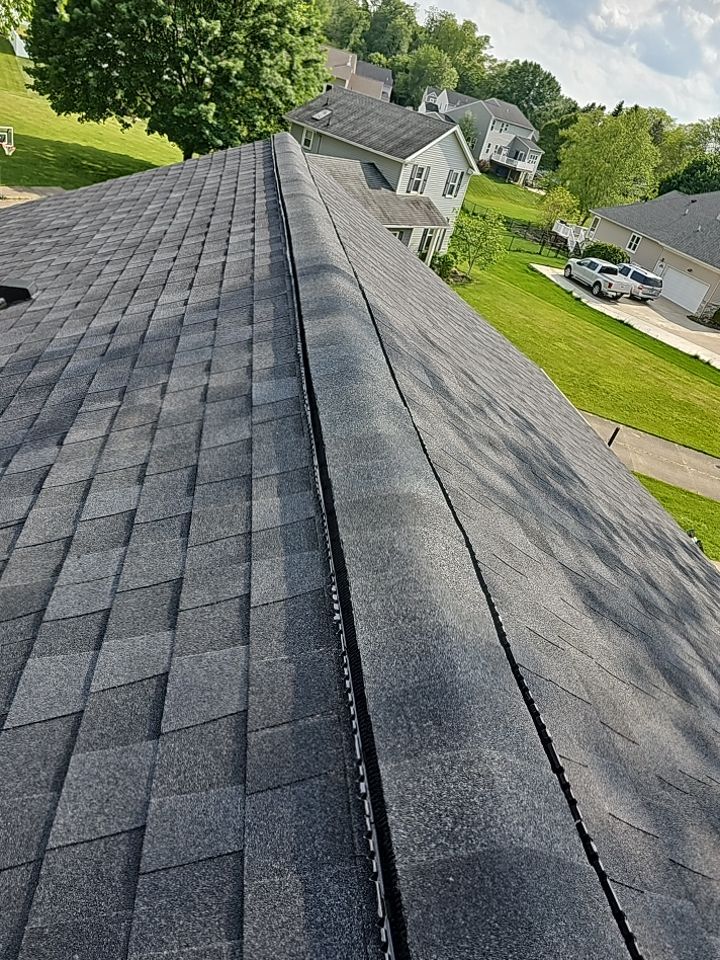 ATLAS PINNACLE COLOR: BLACK SHADOW by Eagle Eye Roofing