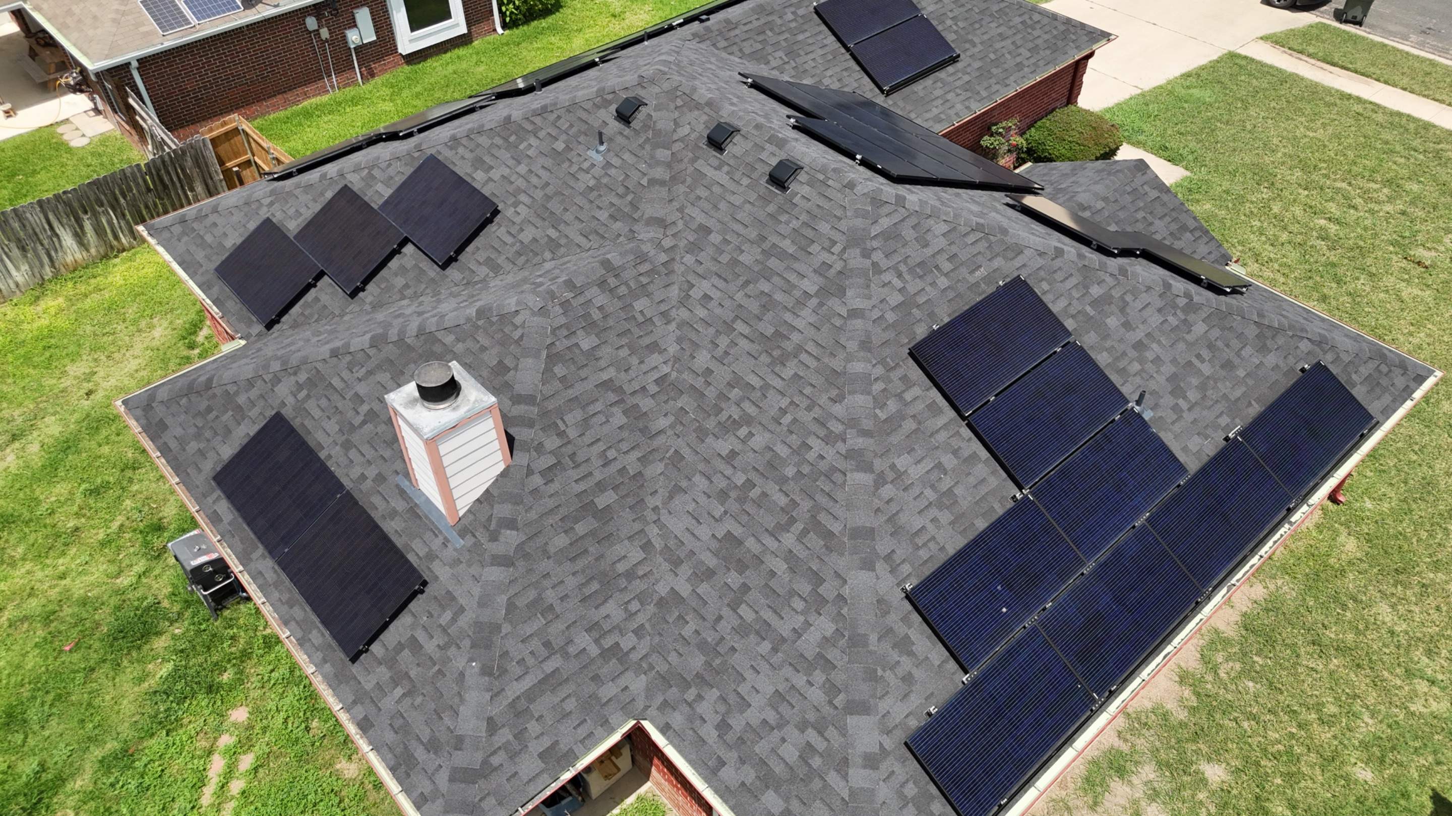 Brilliant Black - Malarkey Vista by RoofsOnly.com