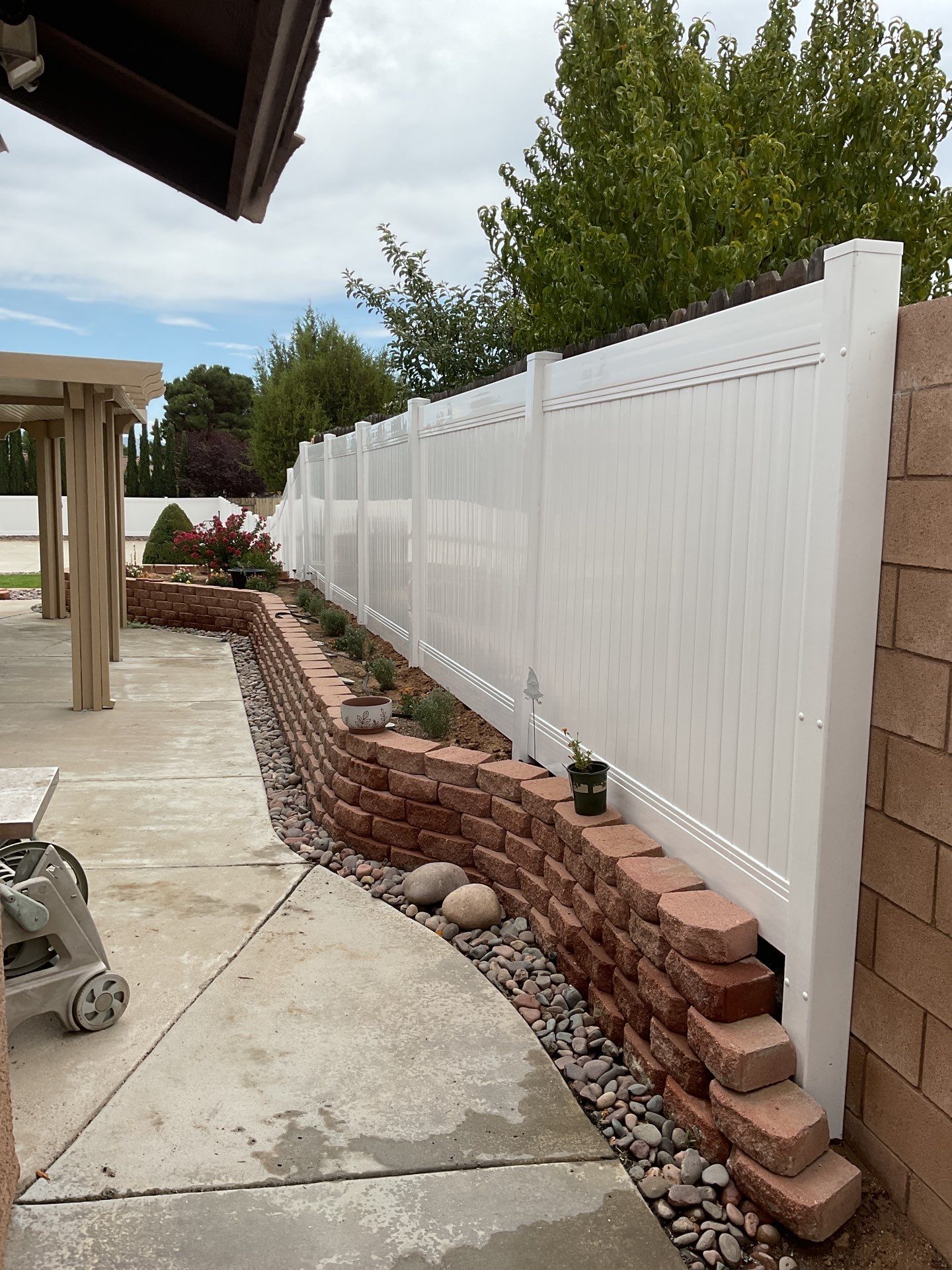 Fence Installation using Vinyl by Fence Guys Inc.