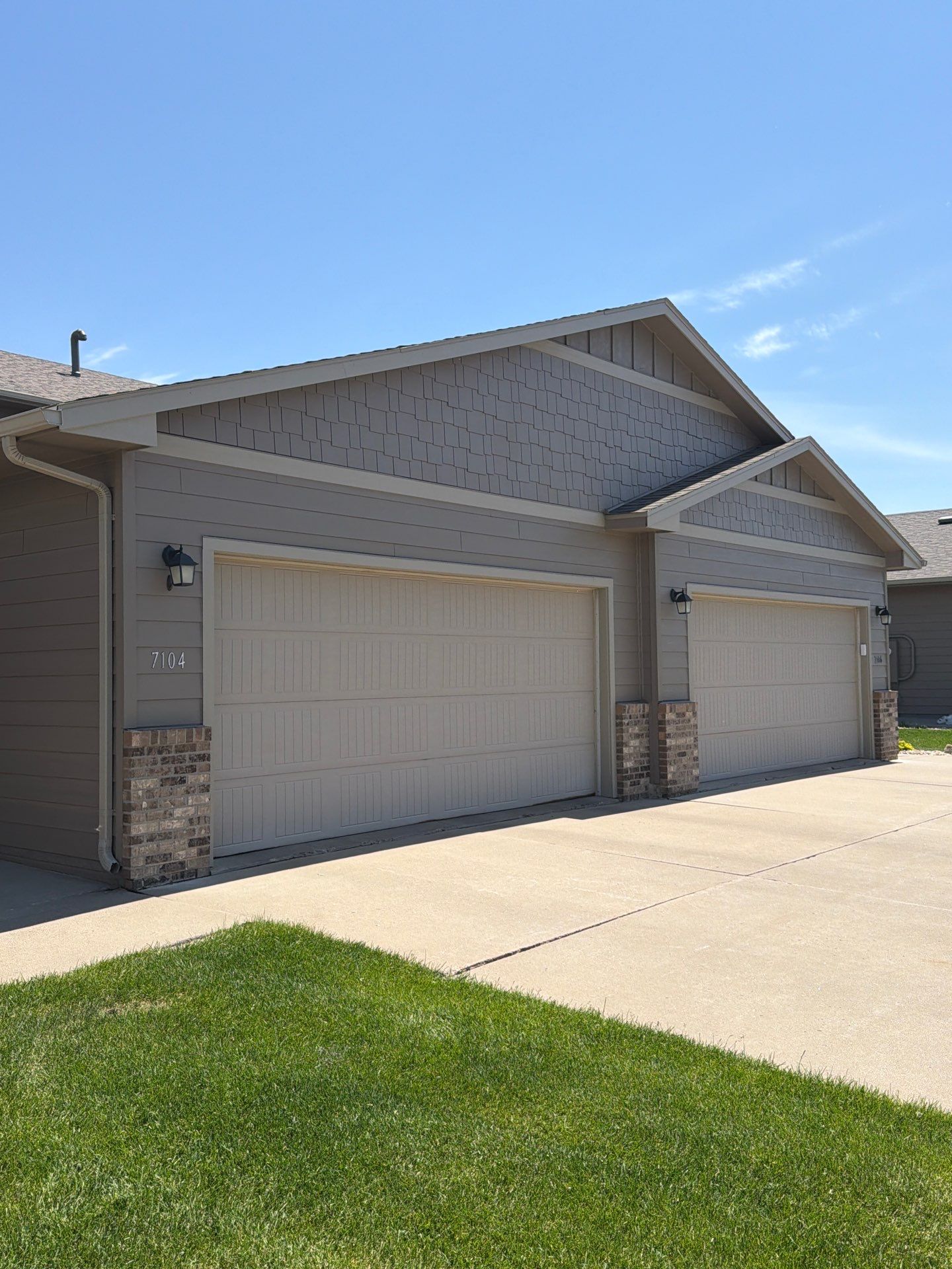 Multi-Family Exterior Painting and Trim Refresh in Sioux Falls by Select Painting, Coatings & Garage Cabinets