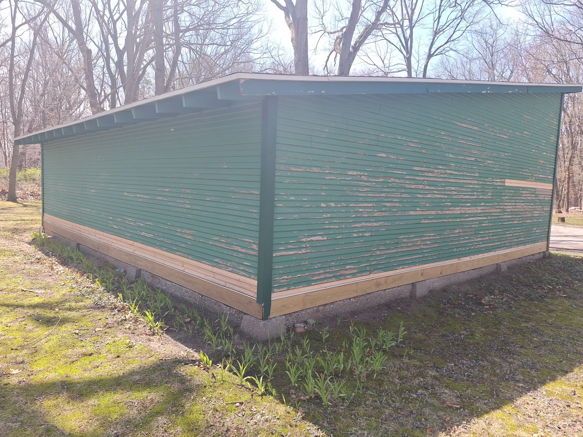 Garage Repaint & Lead-Safe Restoration by Gordon Painting