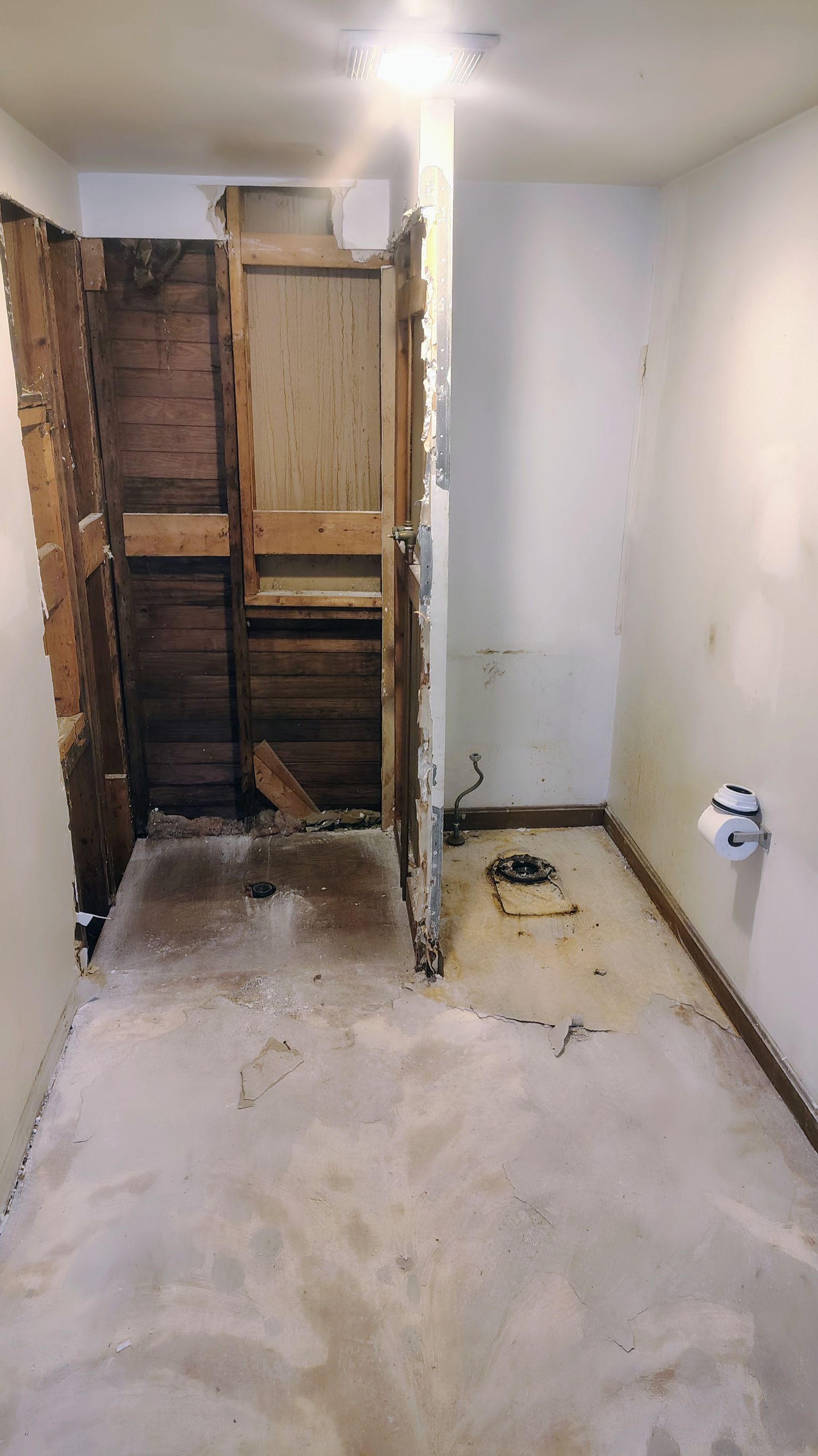 Complete Residential Interior Renovation and Exterior Roof Replacement in Dunbar by MAJO