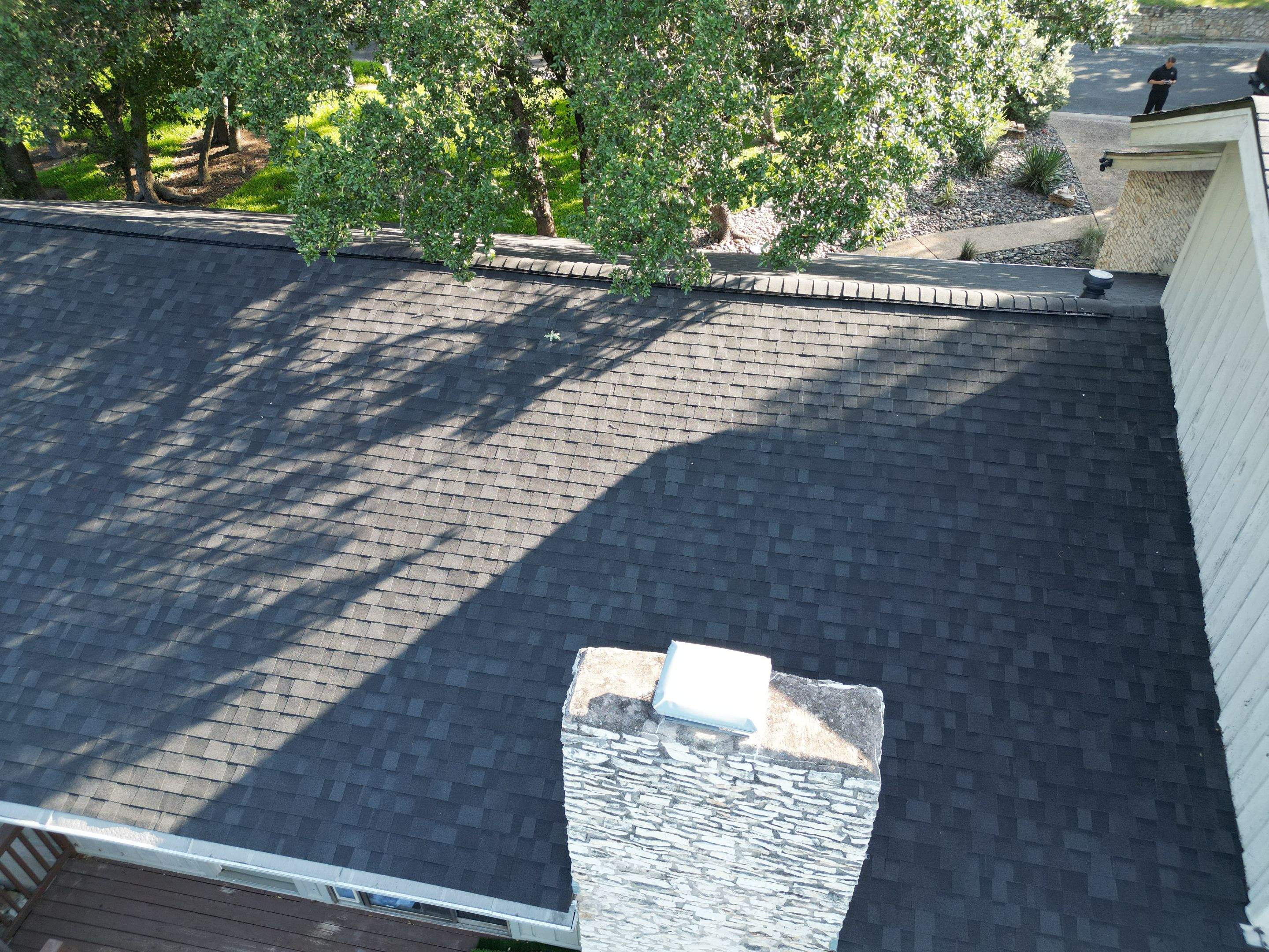 Onyx Black - Owens Corning TrueDefinition Duration by RoofsOnly.com