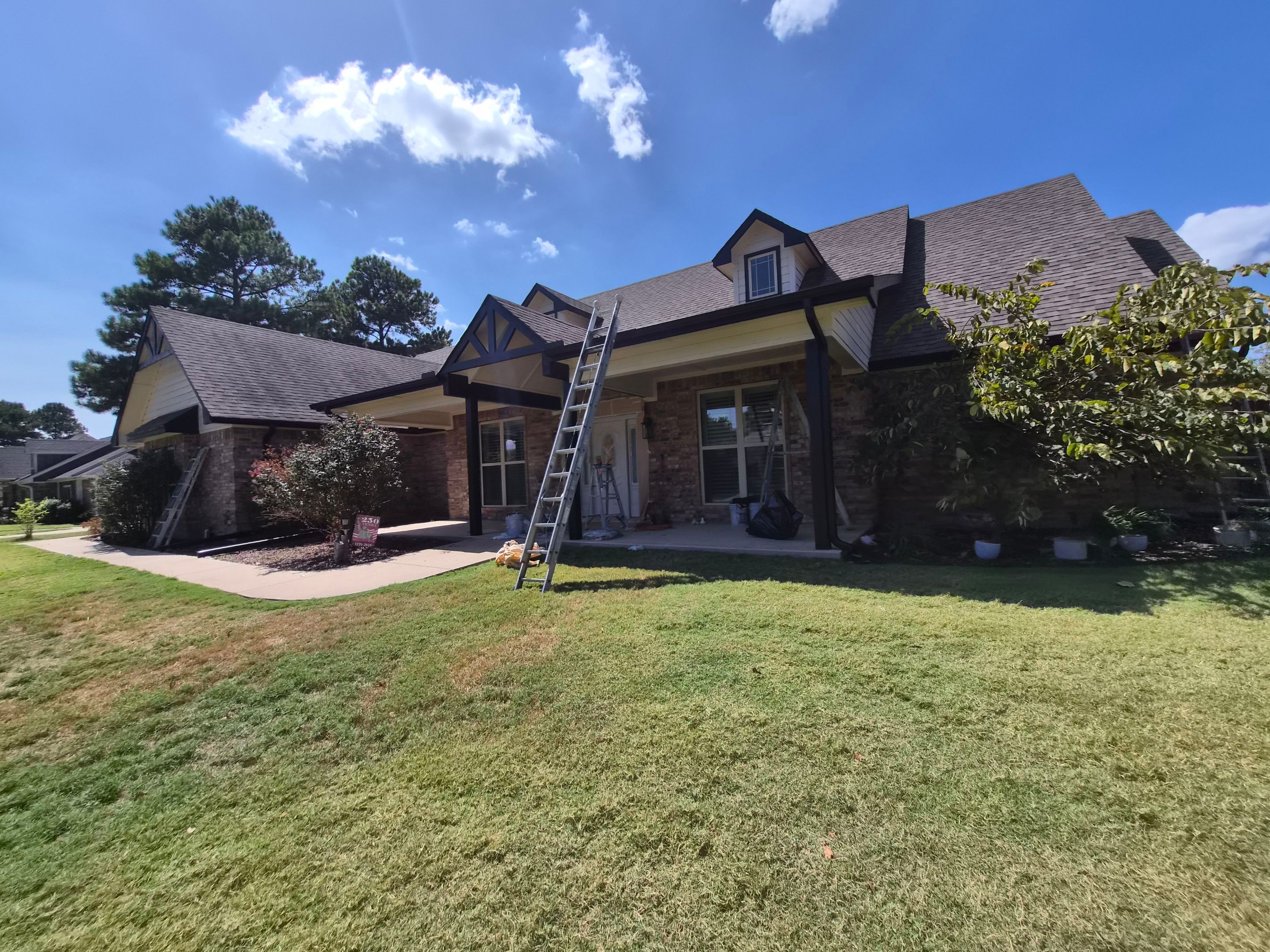 From Dated Brown to Modern Contrast: A Mineola Exterior Transformation by Quality Coats Painting