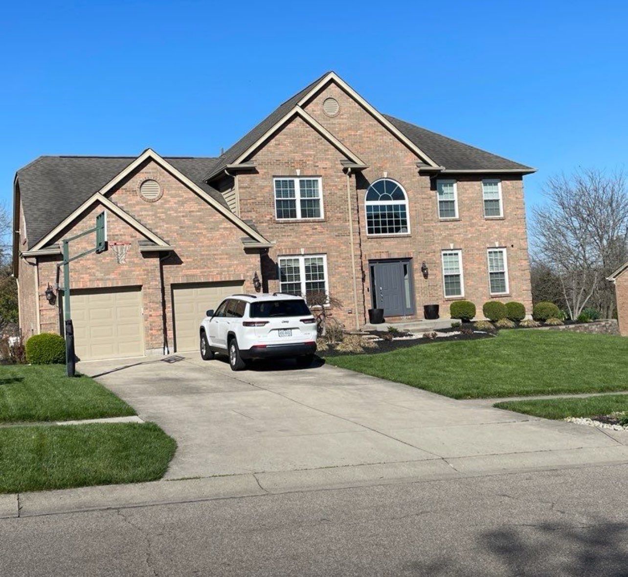 THE Roofing Company featured photo.