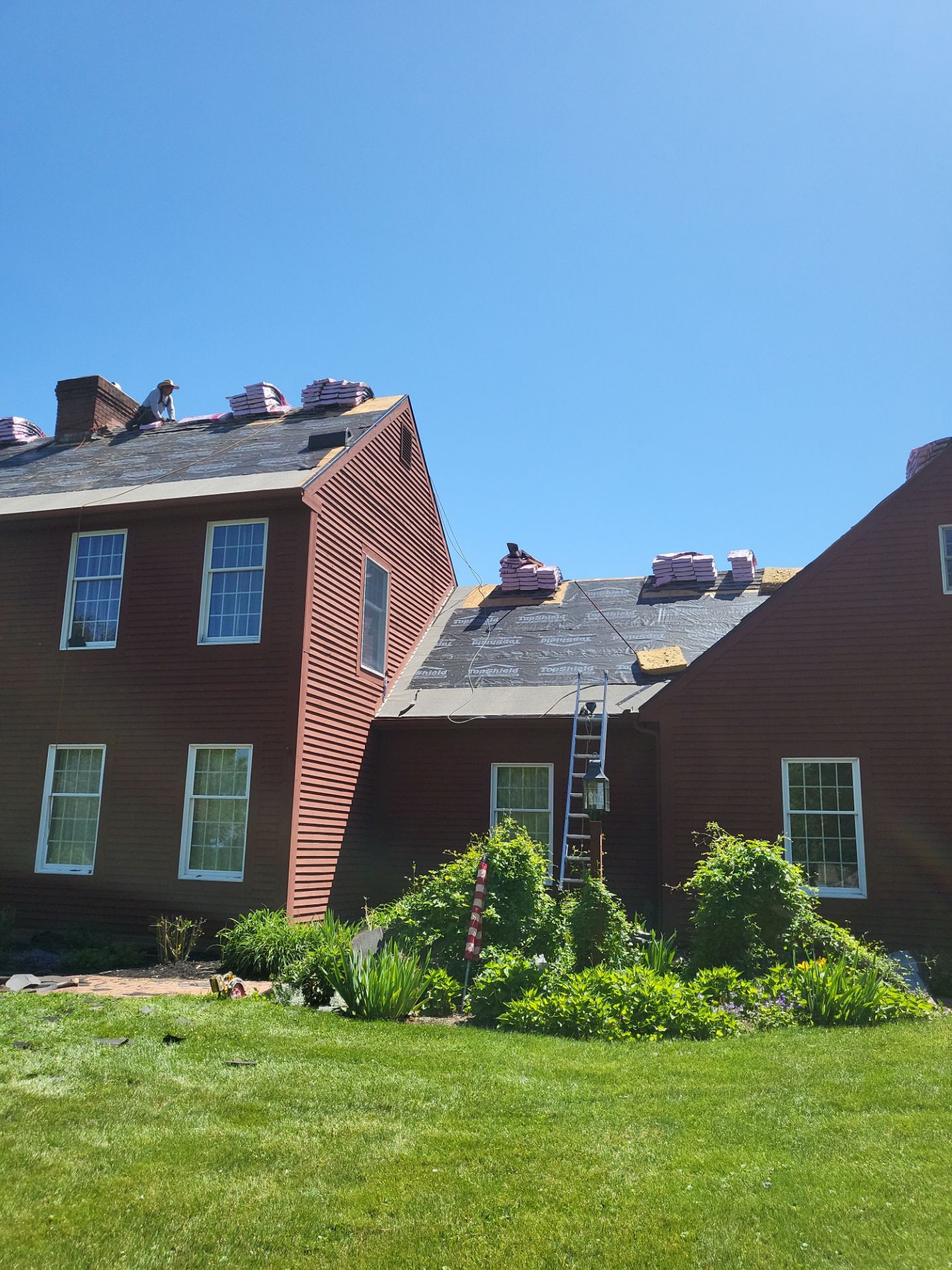 Owens Corning TruDefinition, Color, Estate Gray, Drip Edge, Color, Black by Eagle Eye Roofing