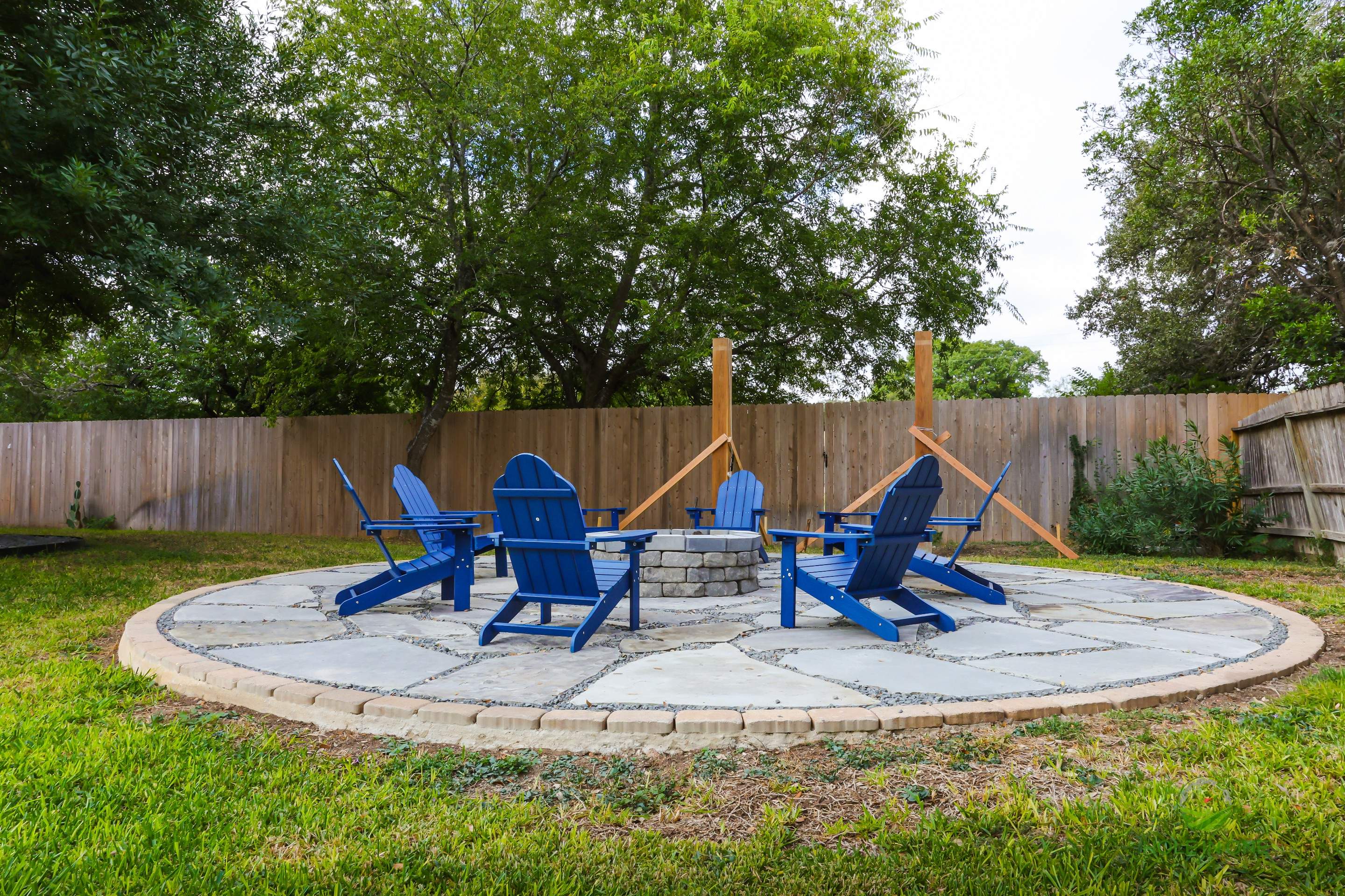 Camino Bandera, San Antonio Tx. by Hole In One Lawns, LLC