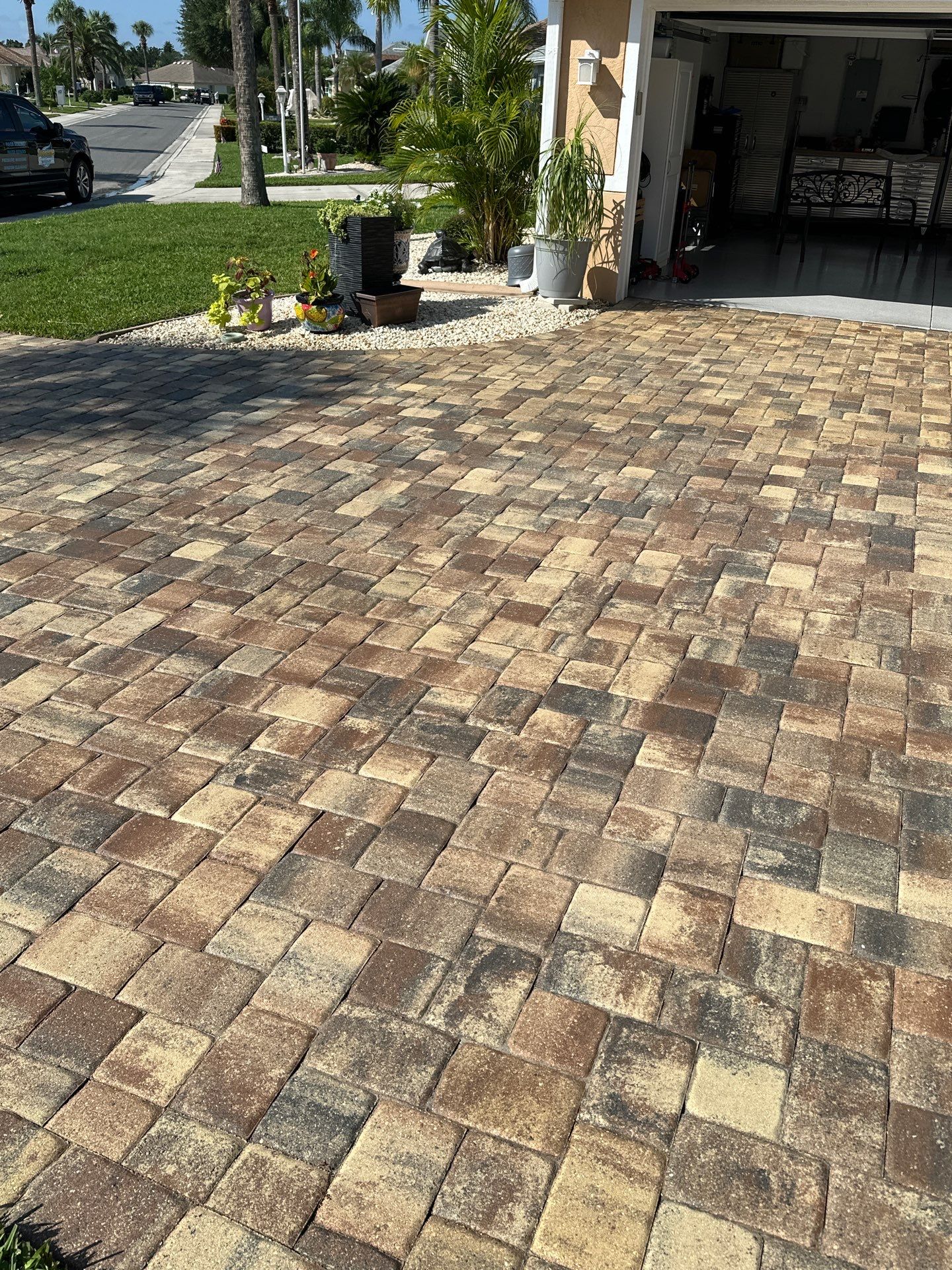 Paver Cleaning and Sealing in Sun City Center by Supreme Paver Experts