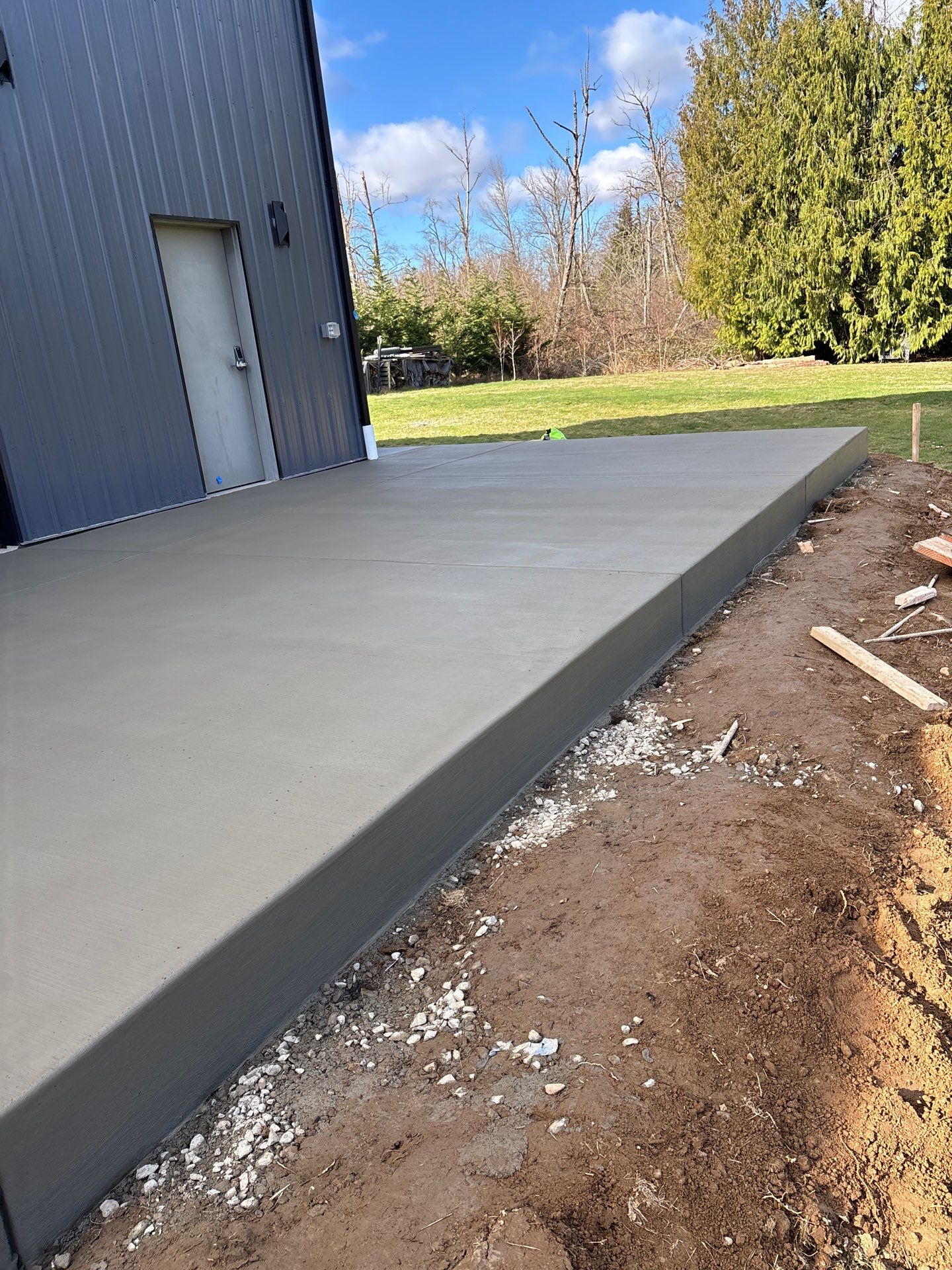 Concrete Walkway Surround and Front Patio | Snohomish  by Jireh Asphalt & Concrete Inc 