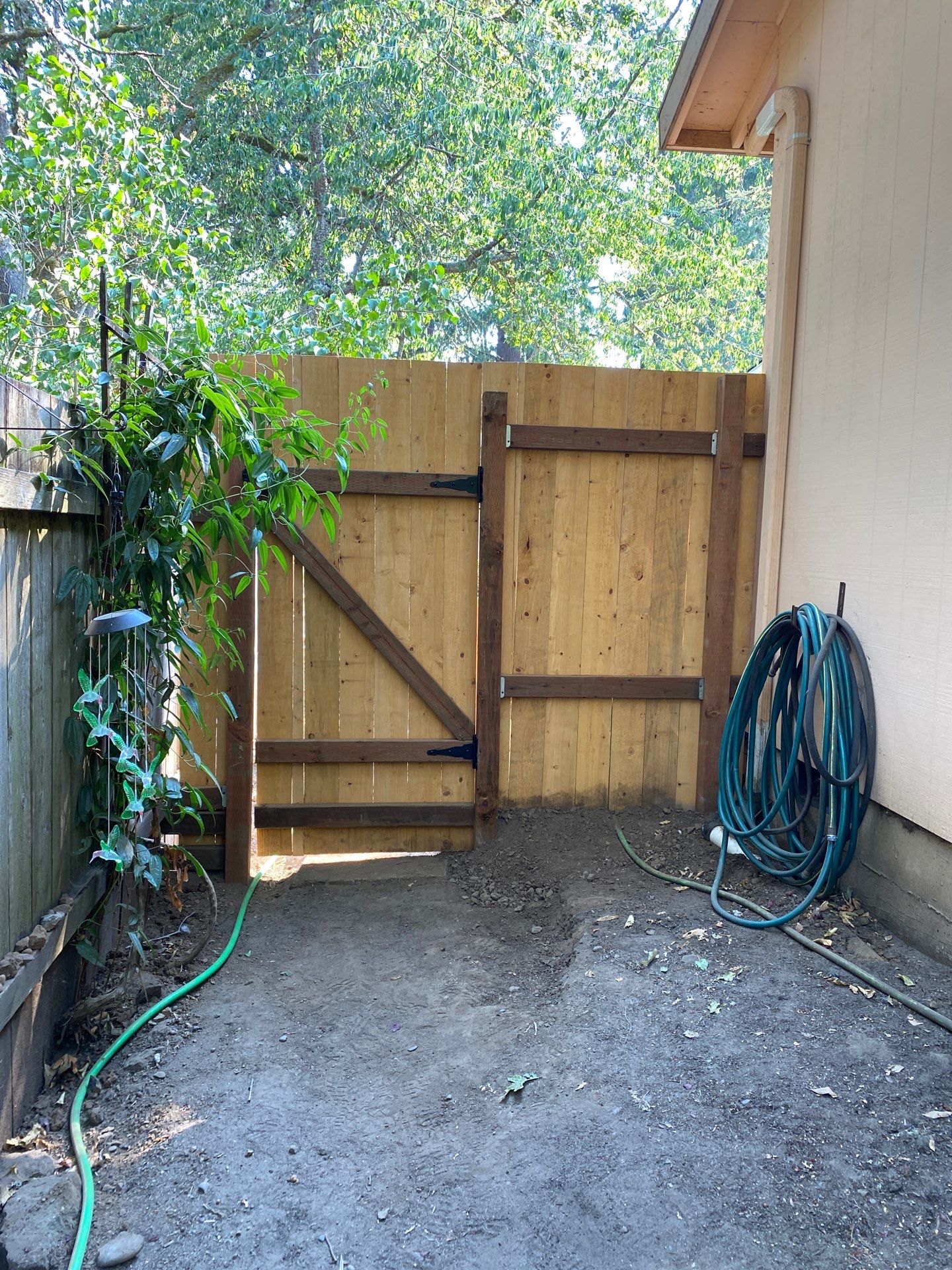4629 - New Fence Installation by MV General Construction, LLC