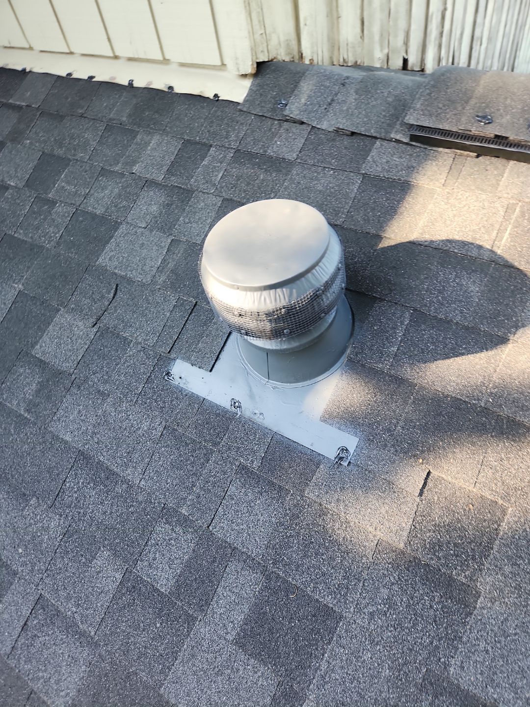 Onyx Black - Owens Corning TrueDefinition Duration by RoofsOnly.com