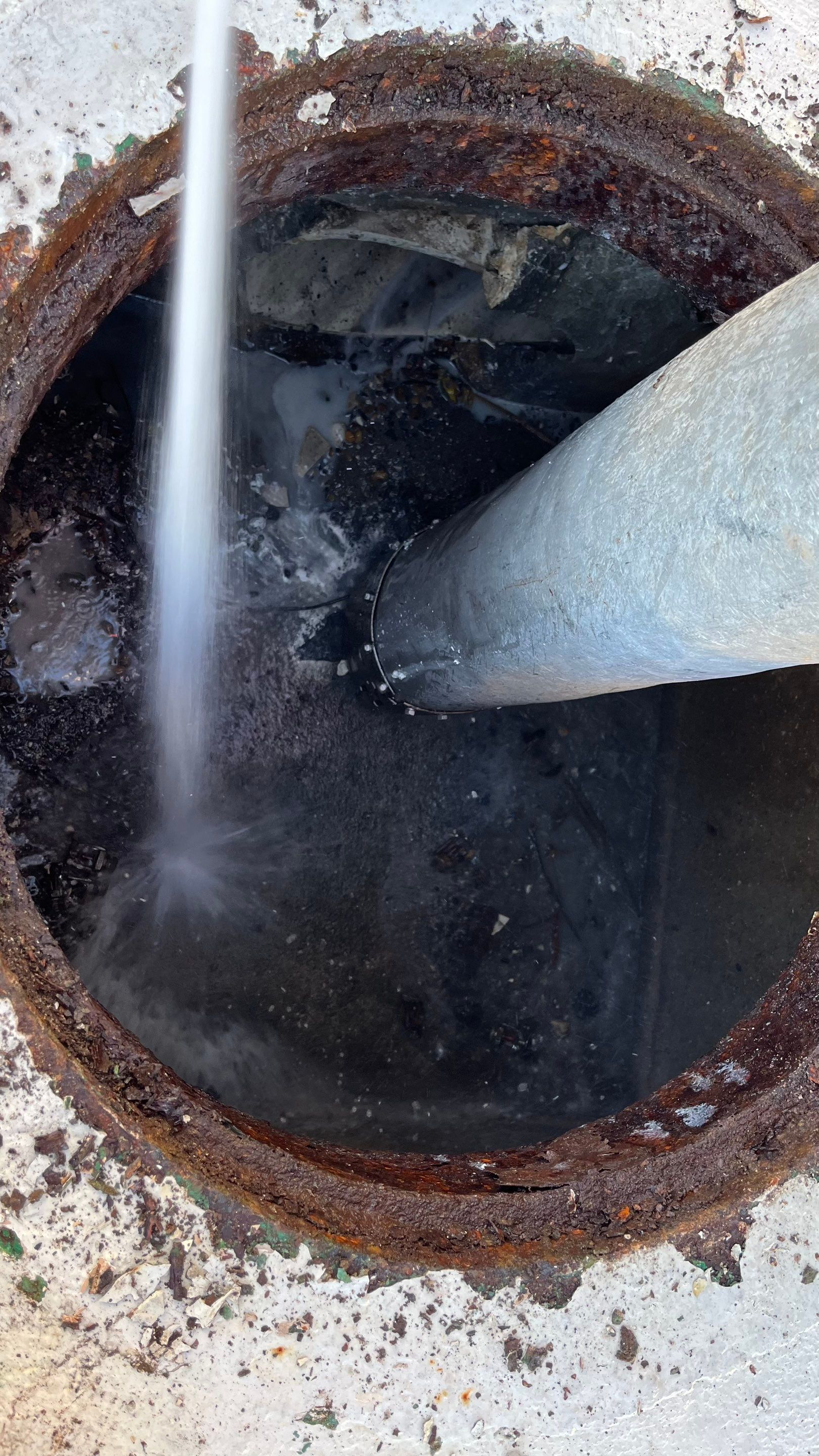 Condo Storm Water System Cleaning and Maintenance by APS Power & Water