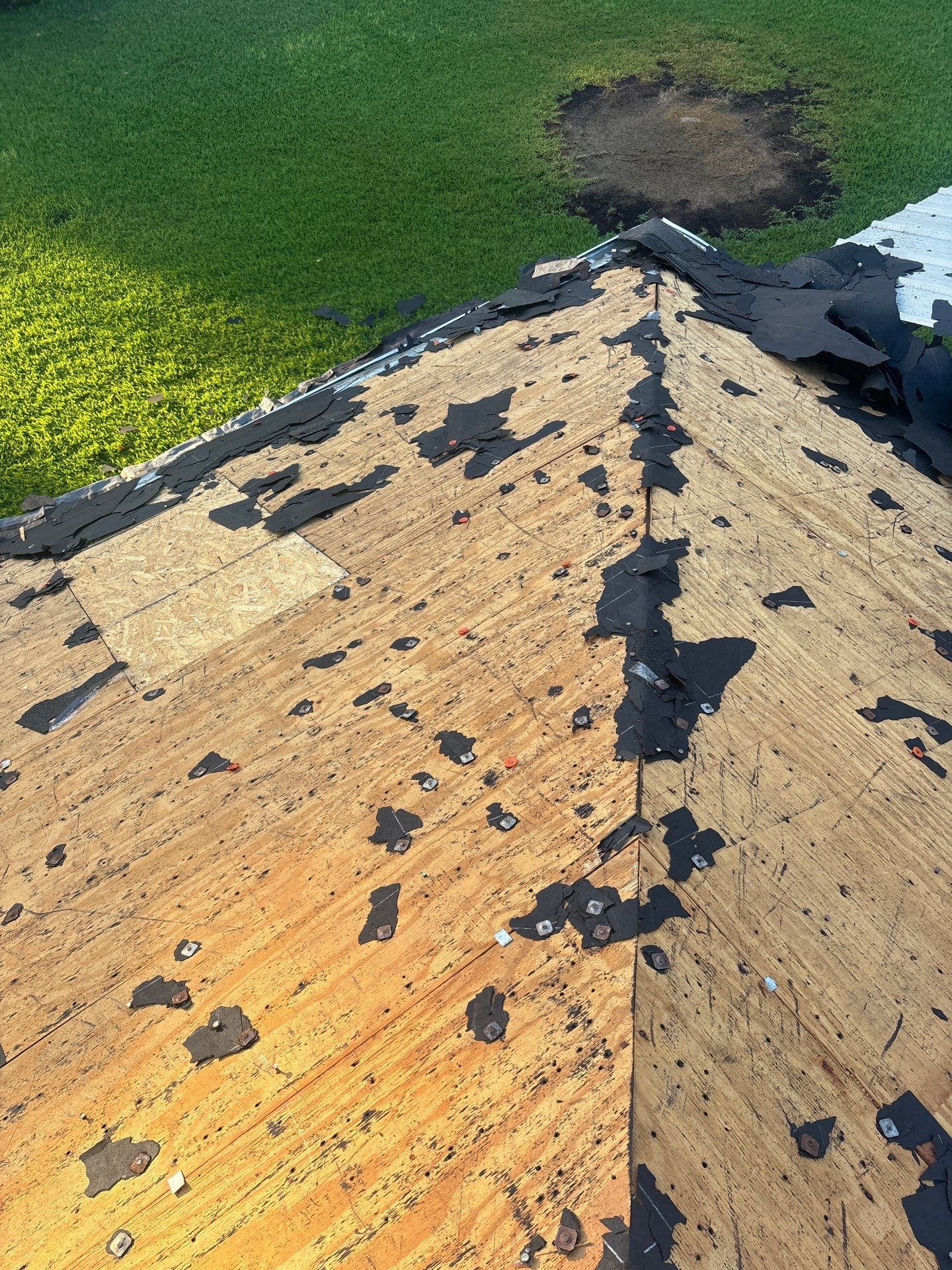 Residential Roofing Installation using Owen's Corning Duration (Lifetime) Shingles by Roof Repair Company