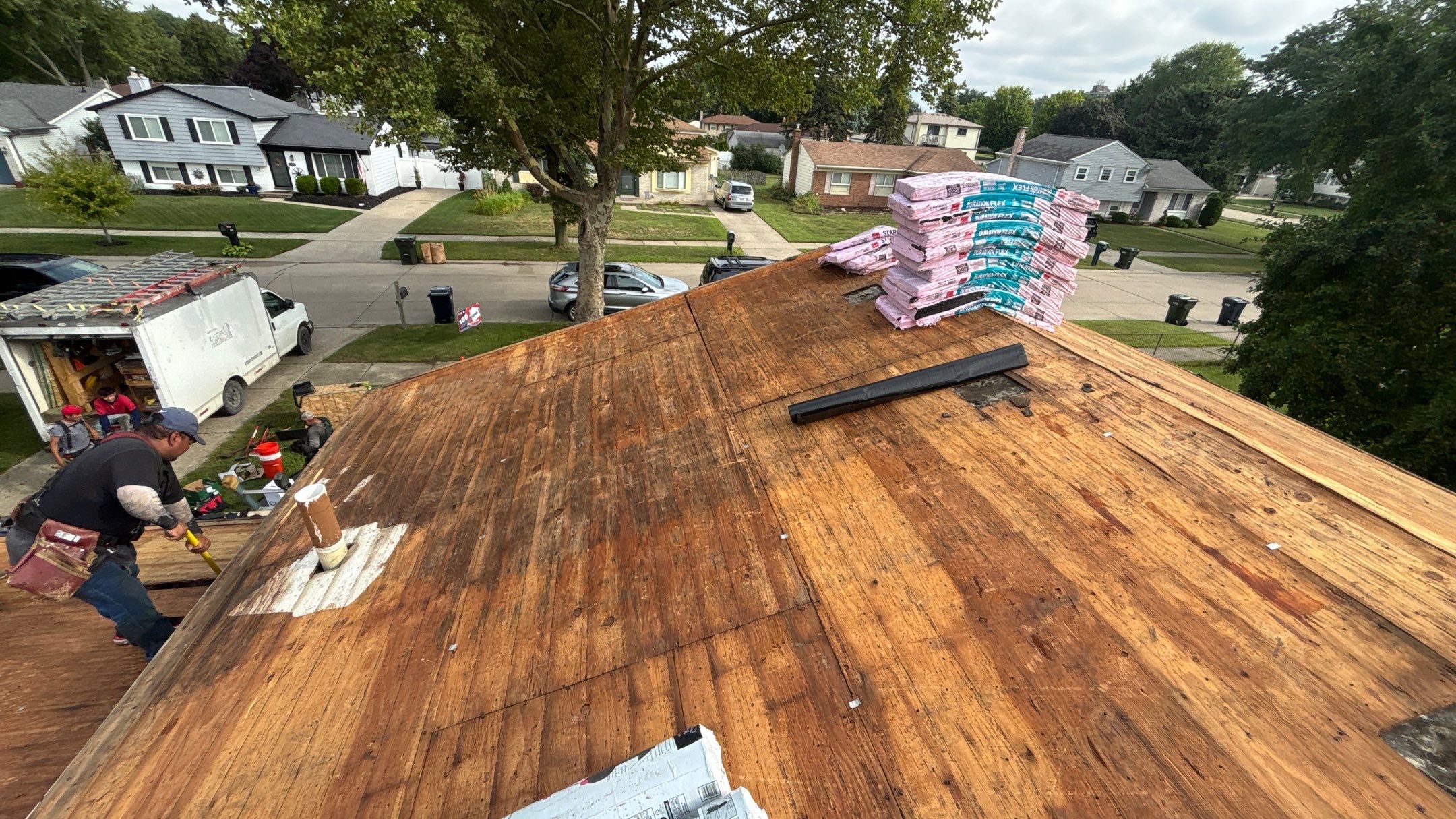 Roof Replacement using Owen Black Sable by 180 Contractors