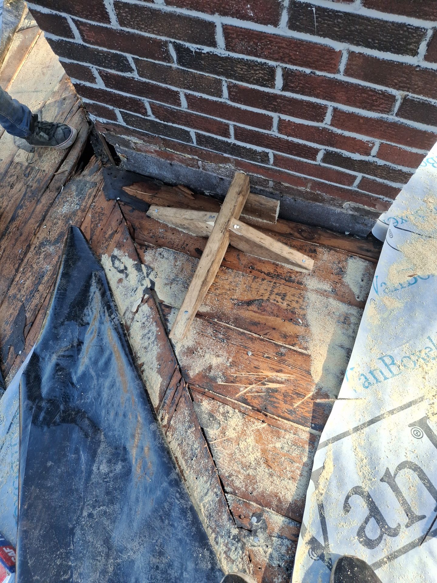 Residential Roofing Installation using GAF TImberline HDZ Hickory by Rainstoppers Roofing