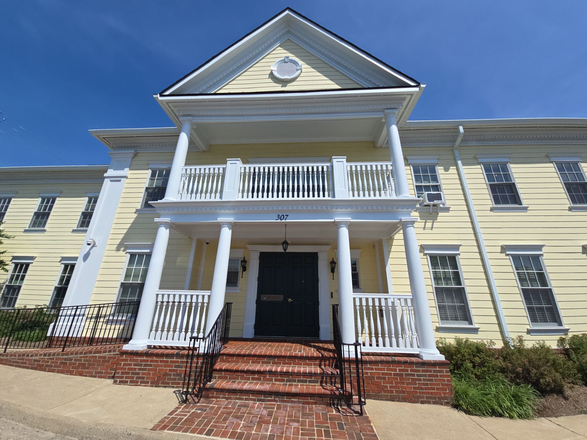 Commercial Exterior Painting Services for Mainstreet Bank in Leesburg, VA by My Painter 