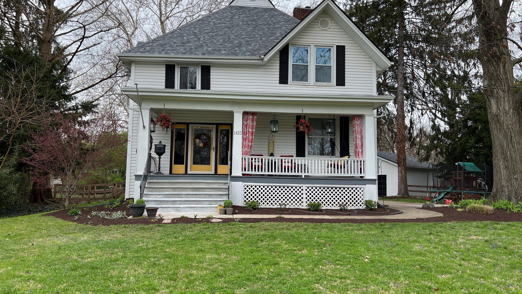 Spring Clean Up, Edge, & Mulch  by Reisenberg’s Lawn & Landscape, LLC