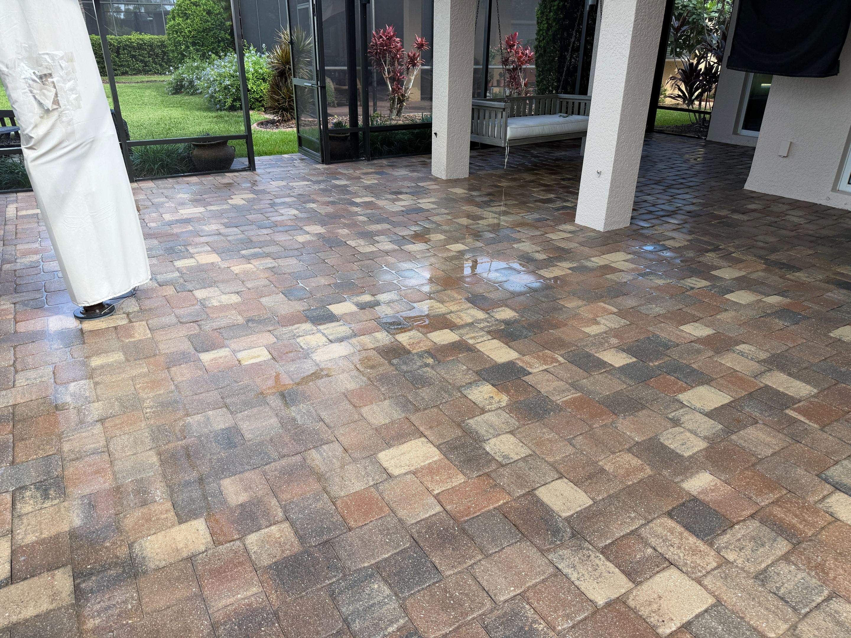Valencia Lakes Screened-In Lanai Paver Restoration and Sealing in Wimauma by Supreme Paver Experts
