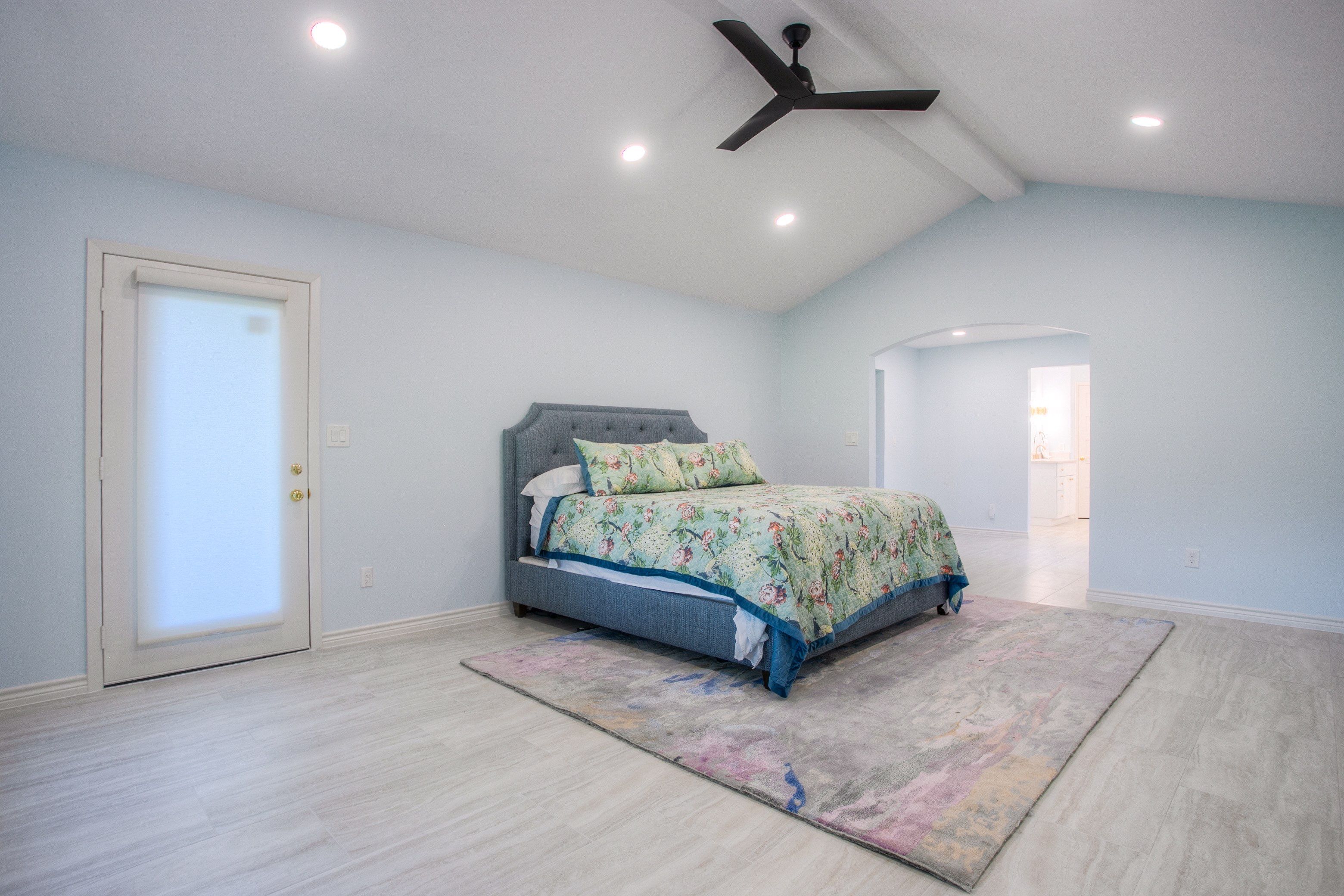 Home Addition and bathroom remodel. by CWS home remodel 
