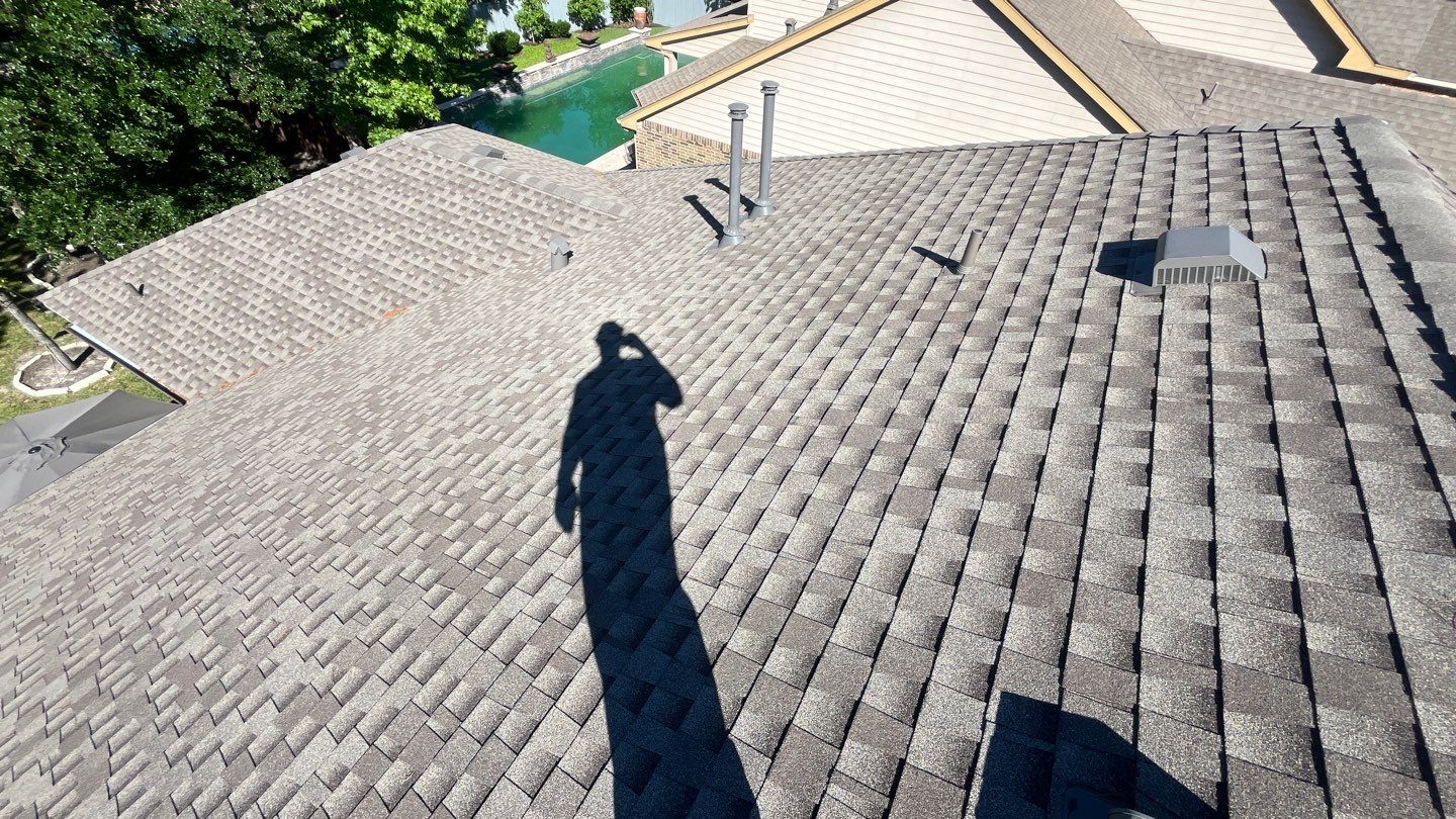 GAF HDZ - Weathered Wood by Elite Roofing LLC