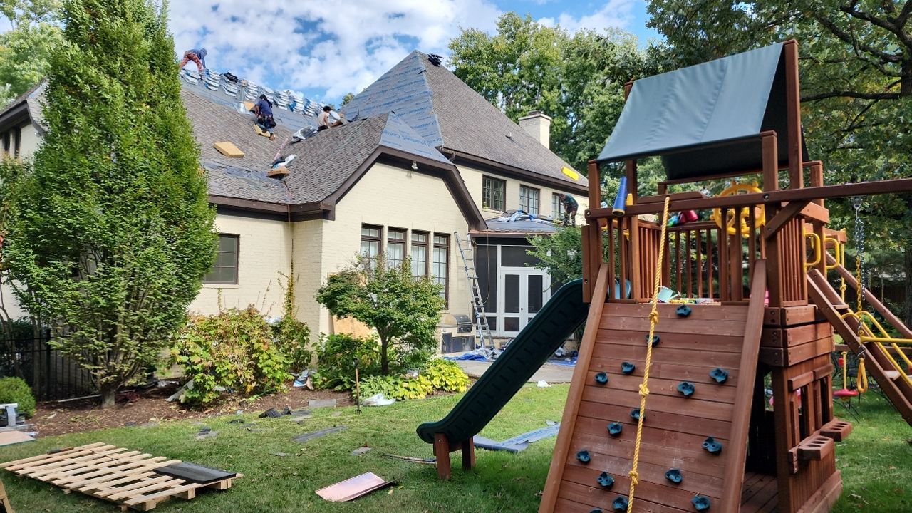 Presidential Shake Install by Paragon Roofing