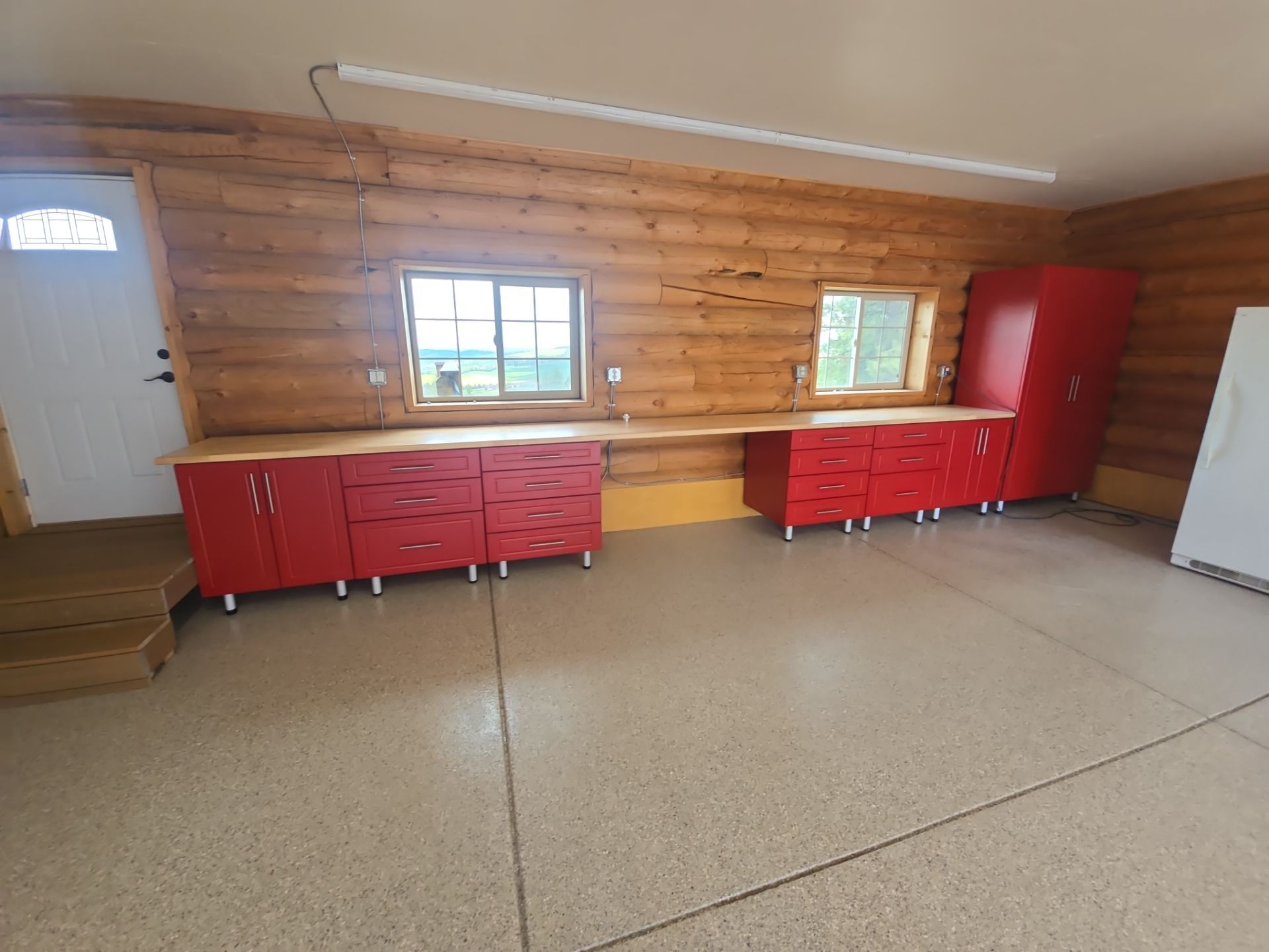 Polyurea Flake Floor Coating for Garage and Exterior Patios in Mica by Croc Coatings, LLC