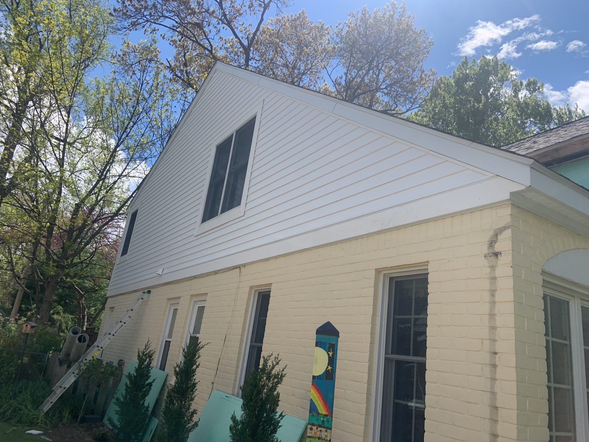 Siding Replacement using CertainTeed Restoration Classic D5 by 180 Contractors