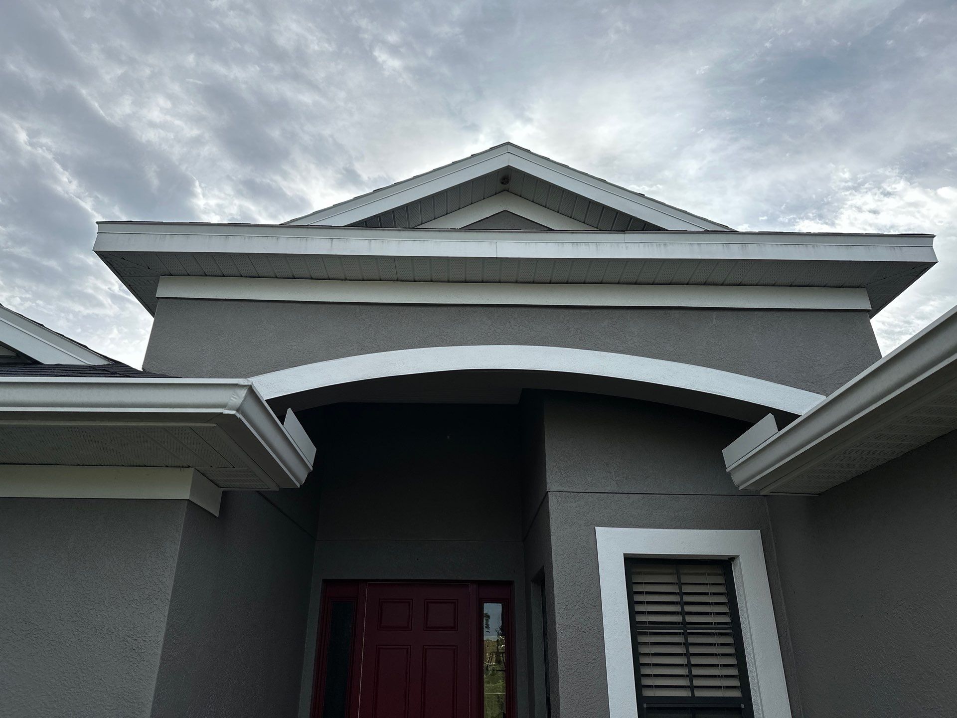 House Wash, Lanai Cleaning, and Driveway Cleaning by Sunshine AquaWash