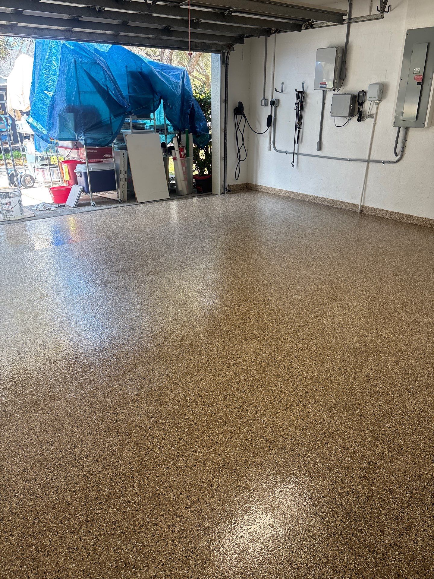 Garage Floor Coating using Outback Flake by Performance Floors & Coating
