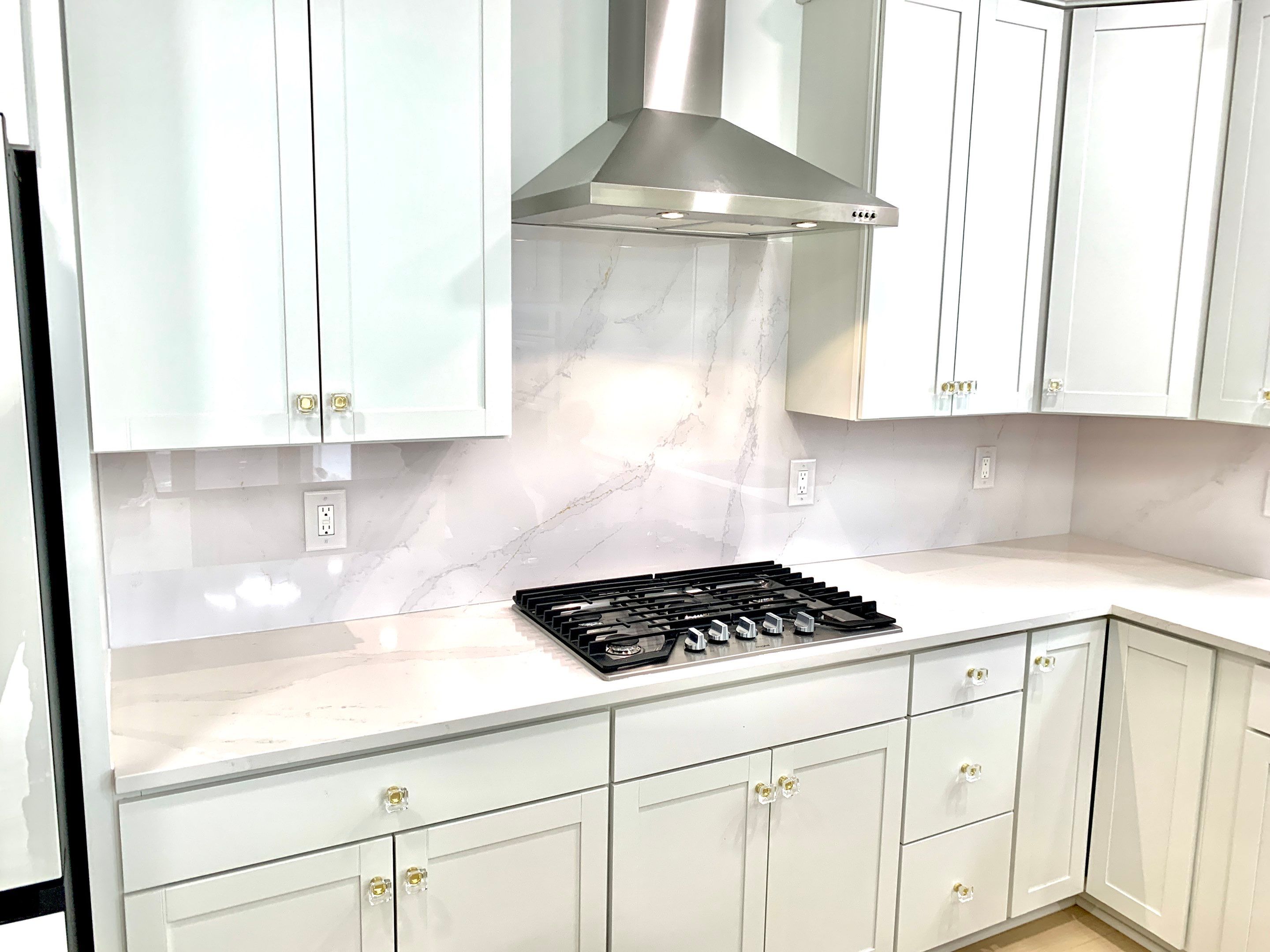 Kitchen Remodel using IMAGIO Solid Glass Backsplash - Ghost River by IMAGIO