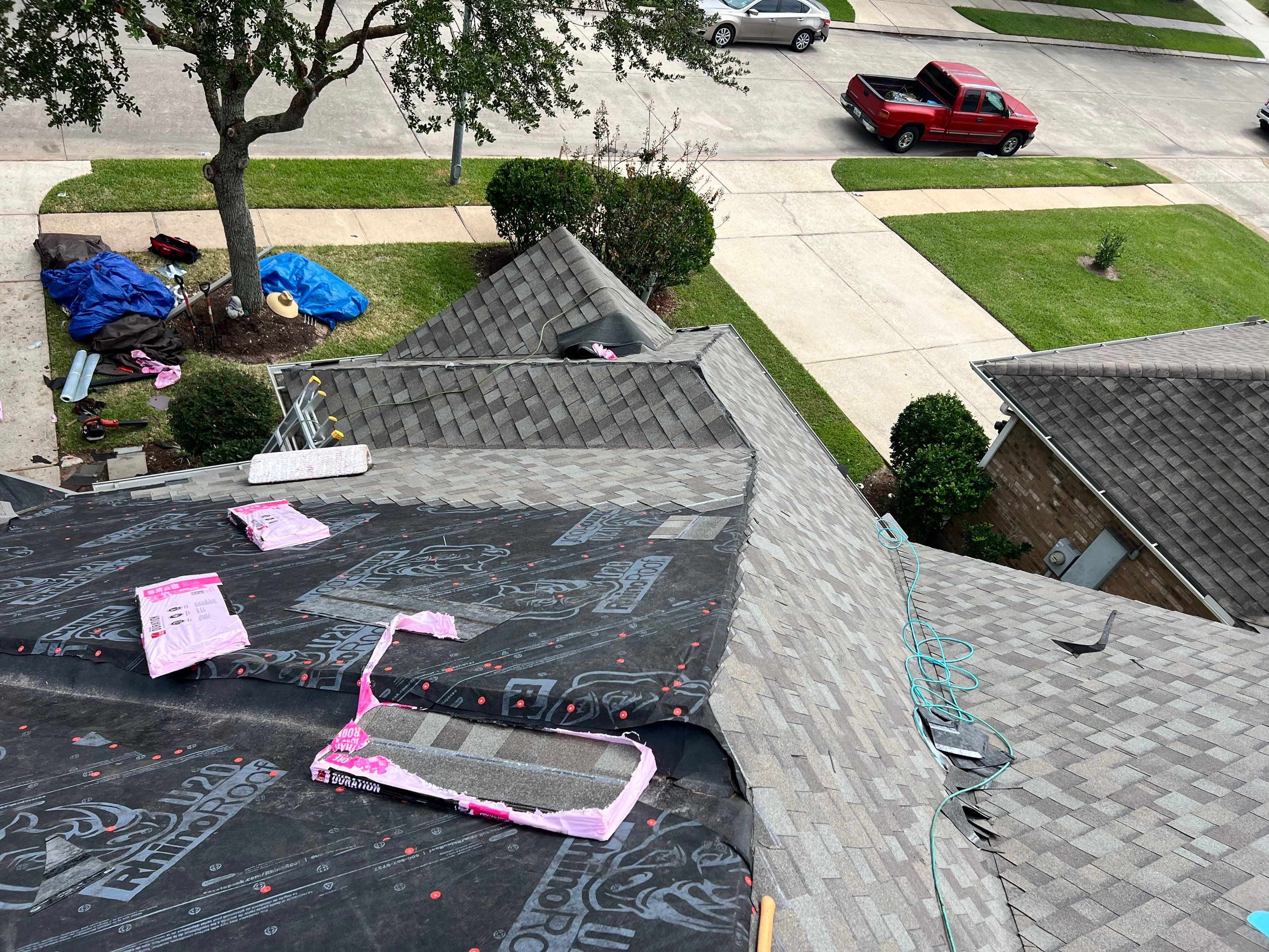 Residential Roofing Installation using Owen's Corning Duration (Lifetime) Shingles by Roof Repair Company