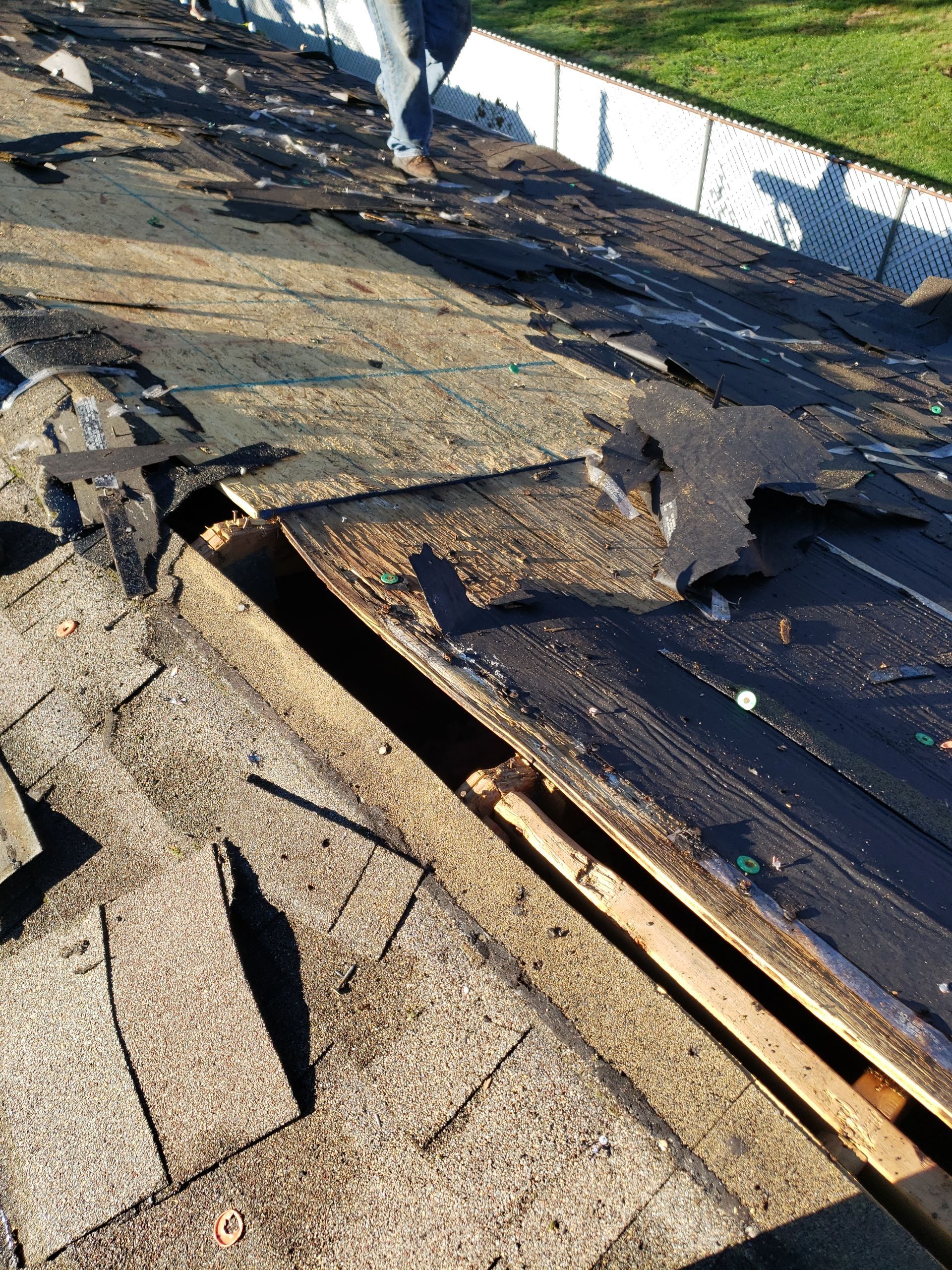 ATLAS PINNACLE COLOR: PRISTINE HEATHER DRIP EDGE: MUSKET BROWN by Eagle Eye Roofing