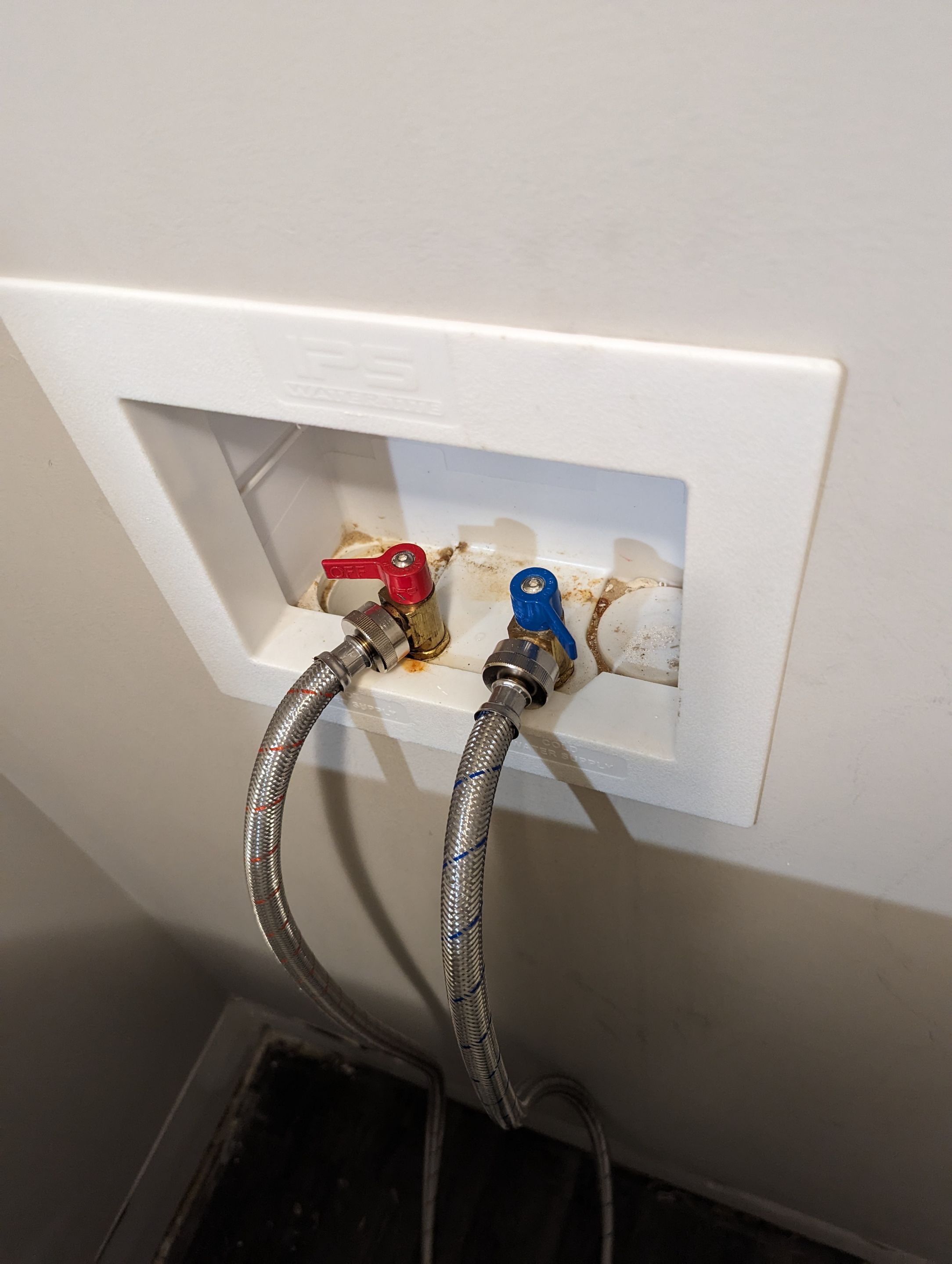 Water Mitigation using Air Movers in Sellersburg, IN by ANR Restoration