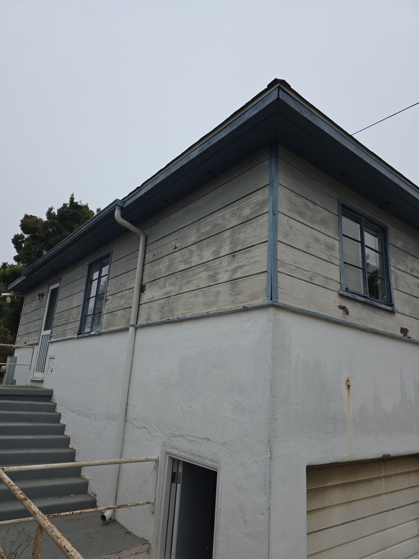 James Hardie V-grove by New Era Siding Inc