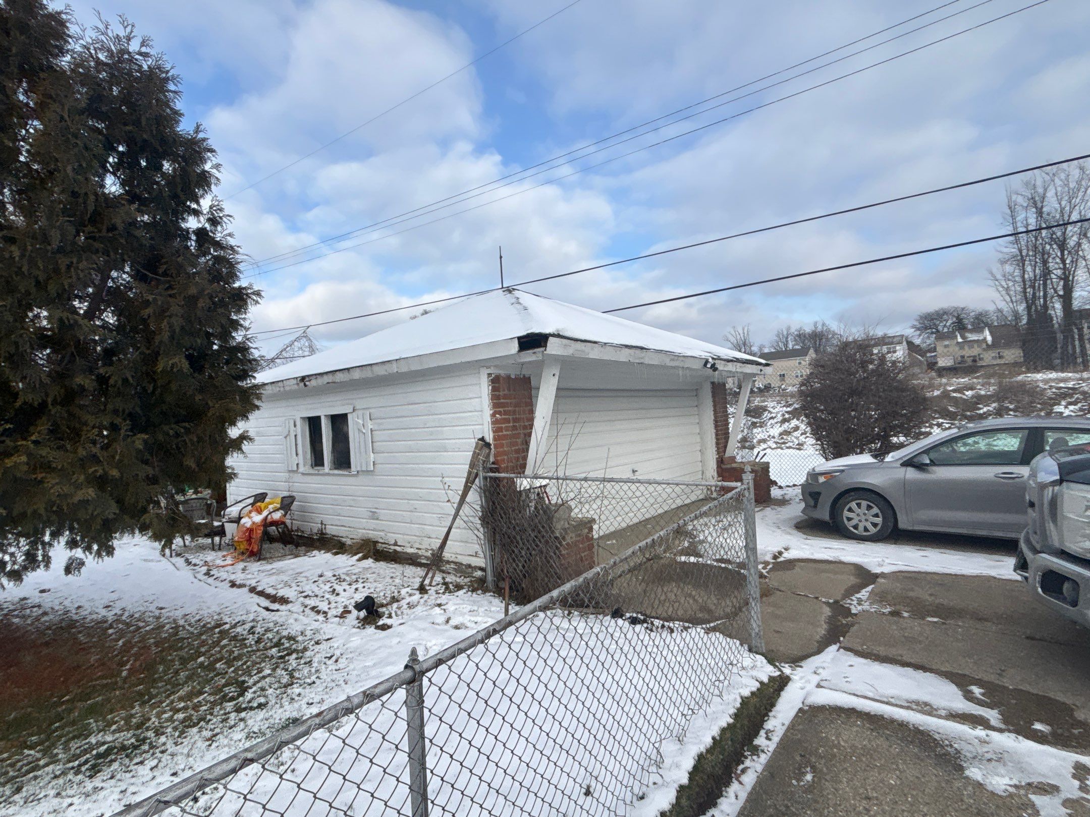 Siding Replacement using Alside D4 Odyssey-Plus Dutchlap White by 180 Contractors